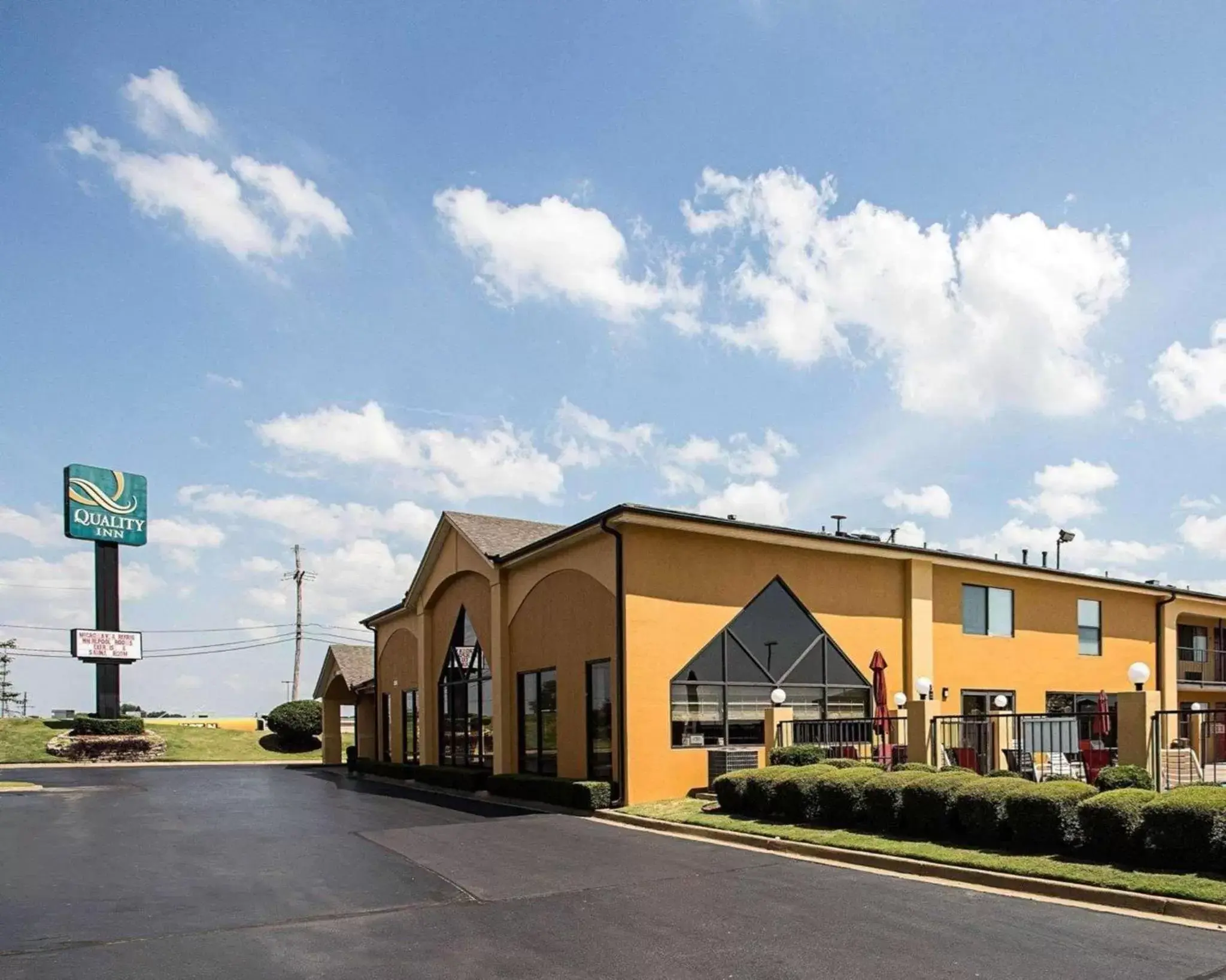 Property Building in Quality Inn Southaven - Memphis South
