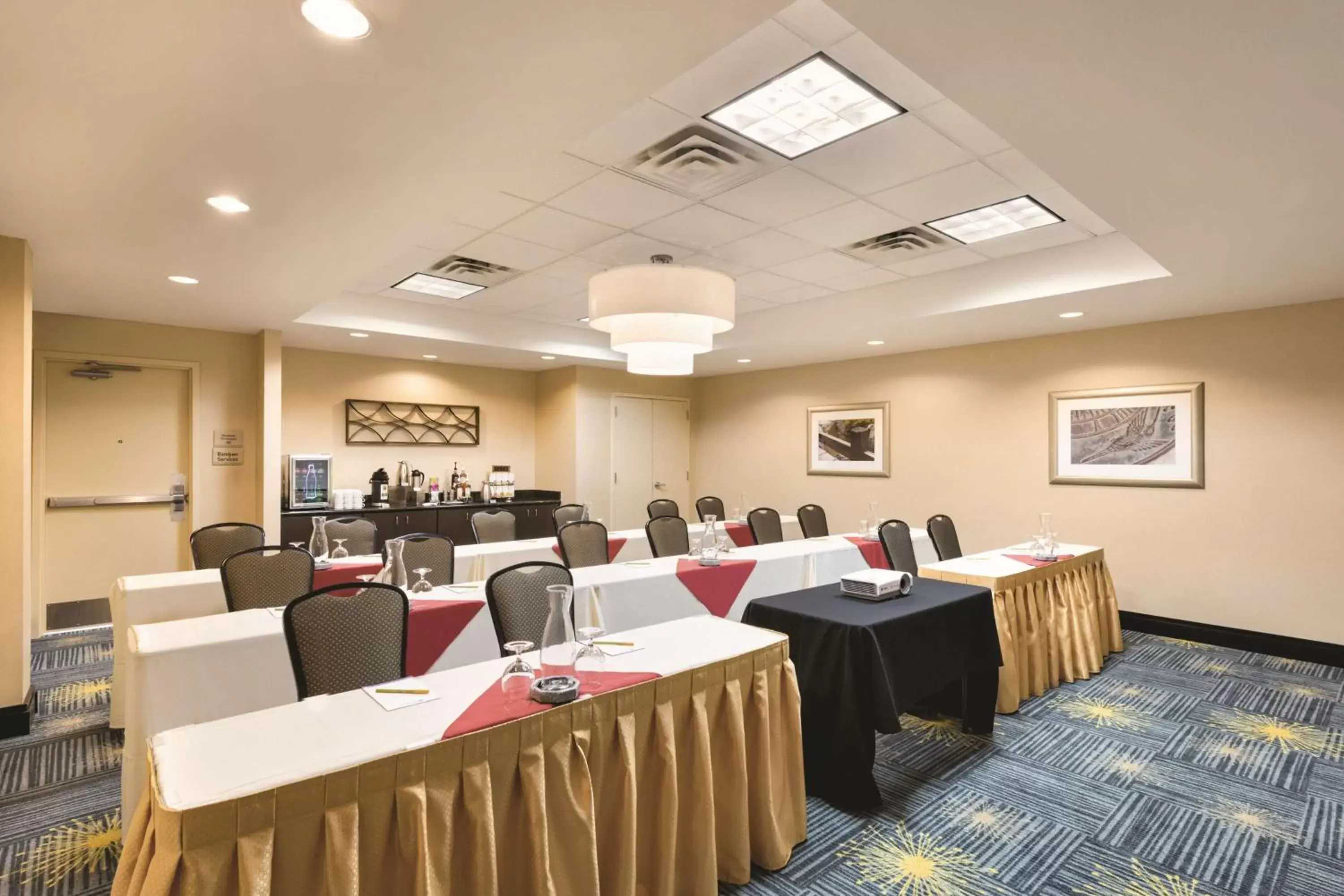 Meeting/conference room in Hilton Garden Inn Fargo