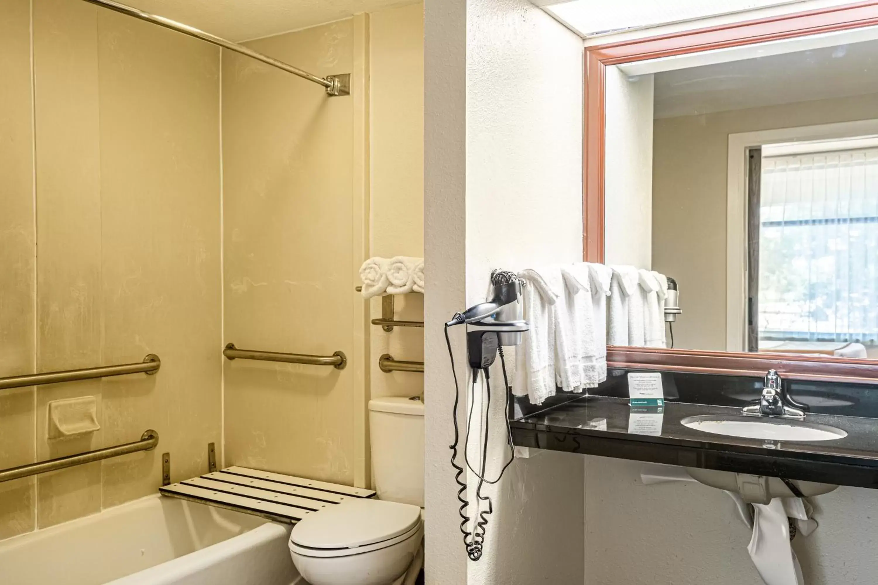 Shower, Bathroom in Quality Inn Boca Raton