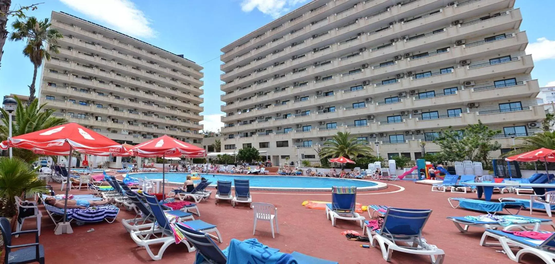 Swimming pool in Hotel Playas de Torrevieja