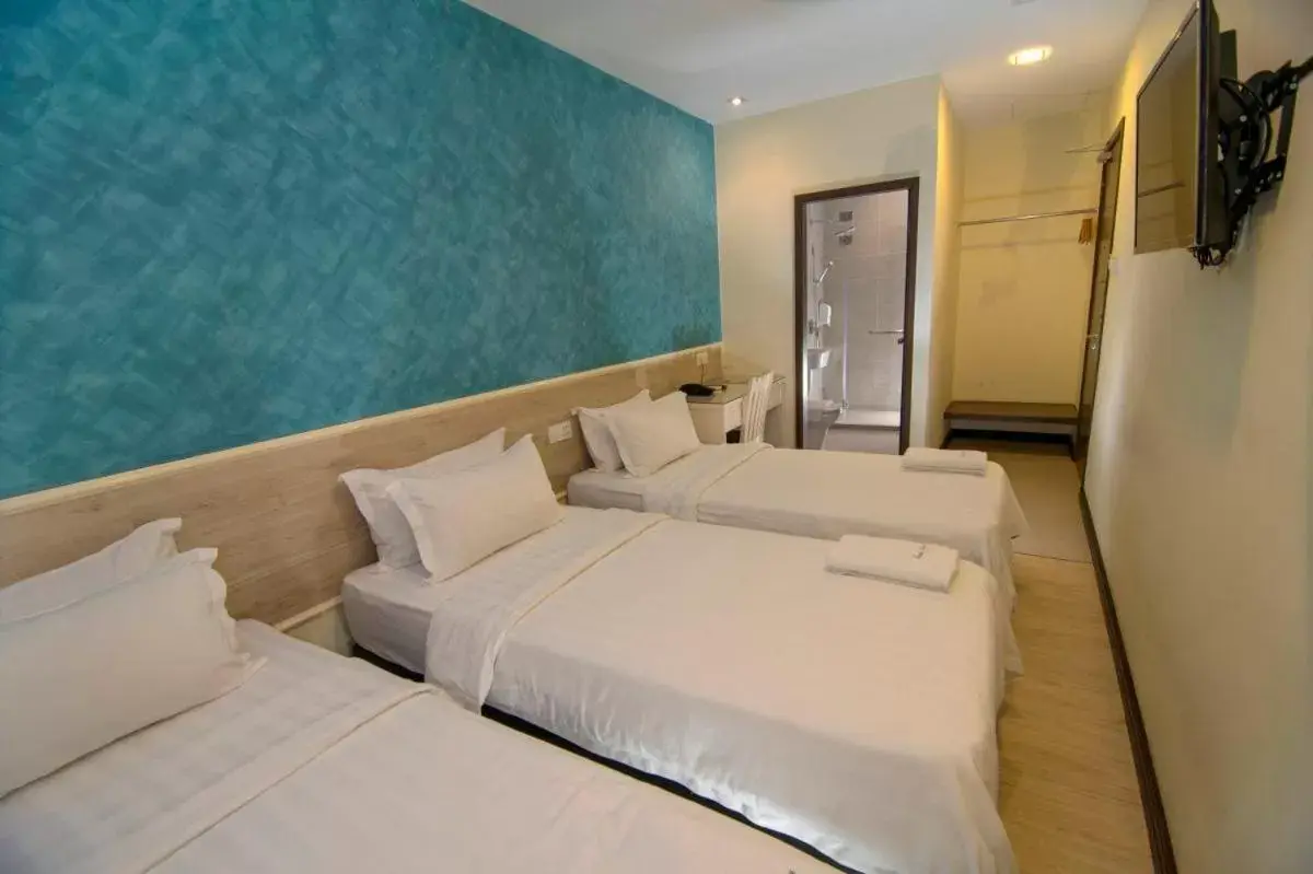 Bed in Pantai Inn Kota Kinabalu Bed in Pantai Inn Kota Kinabalu