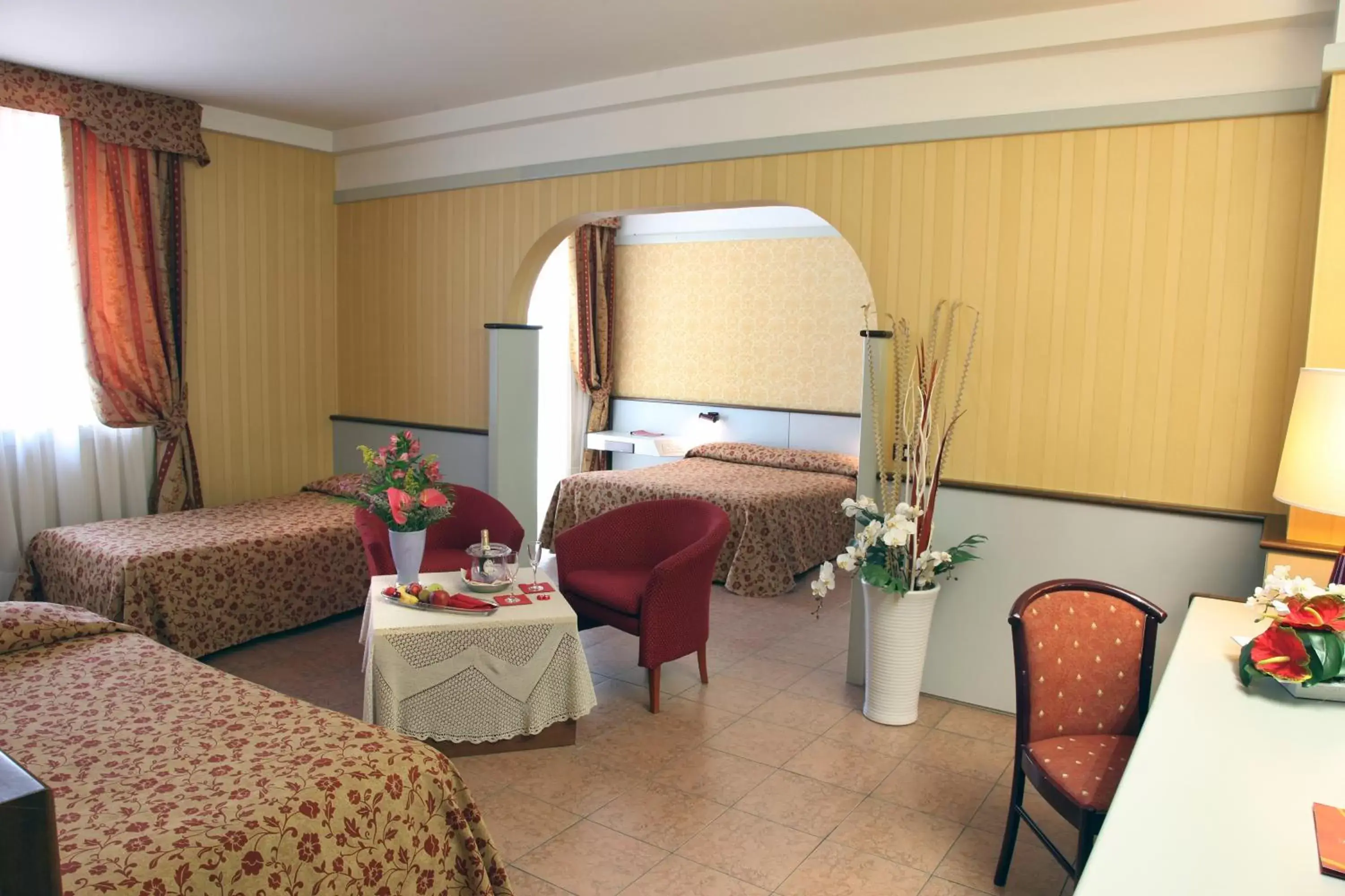 Living room, Bed in Hotel Maxim Living room, Bed in Hotel Maxim