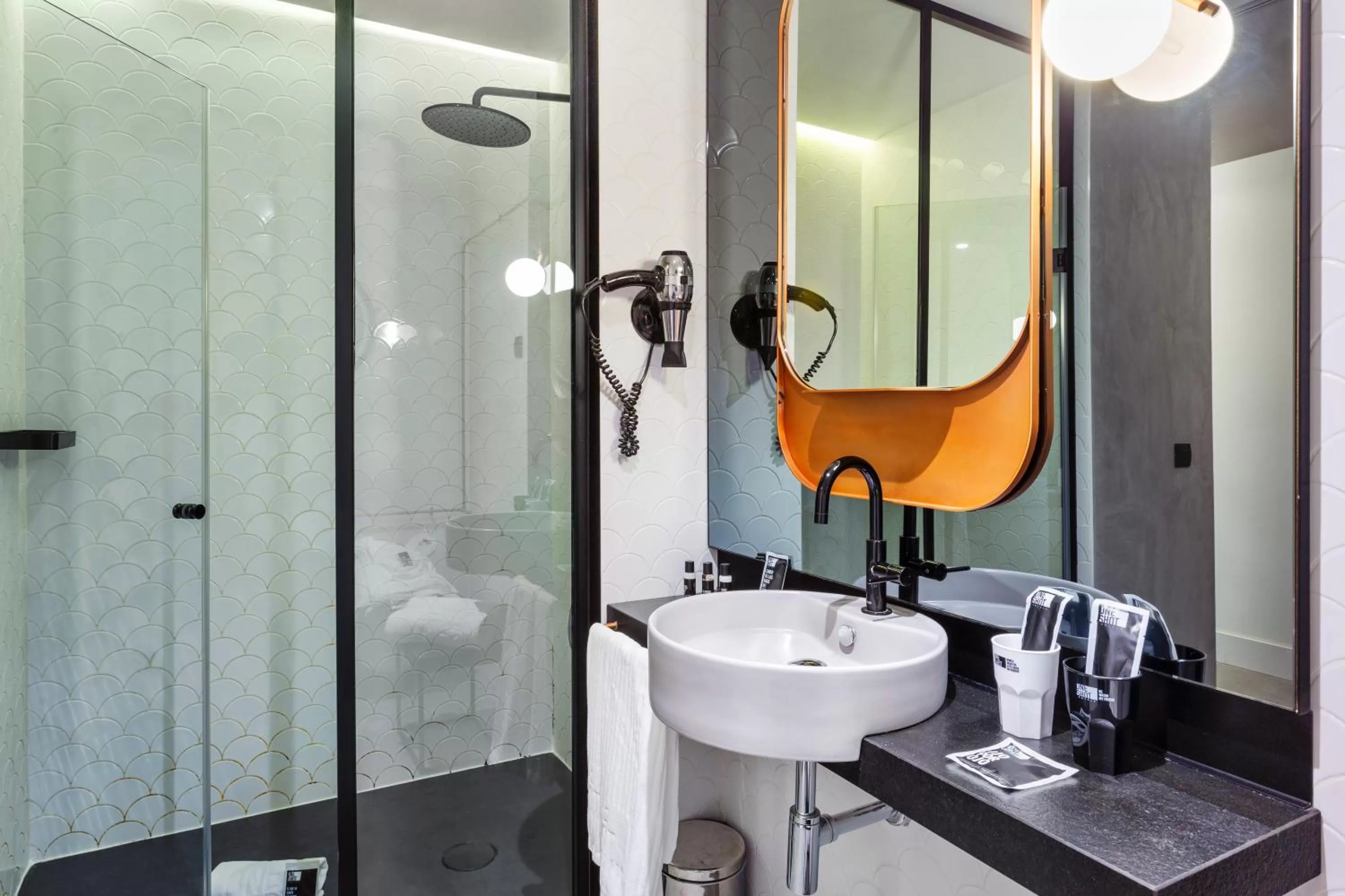 Shower in One Shot Tabakalera House