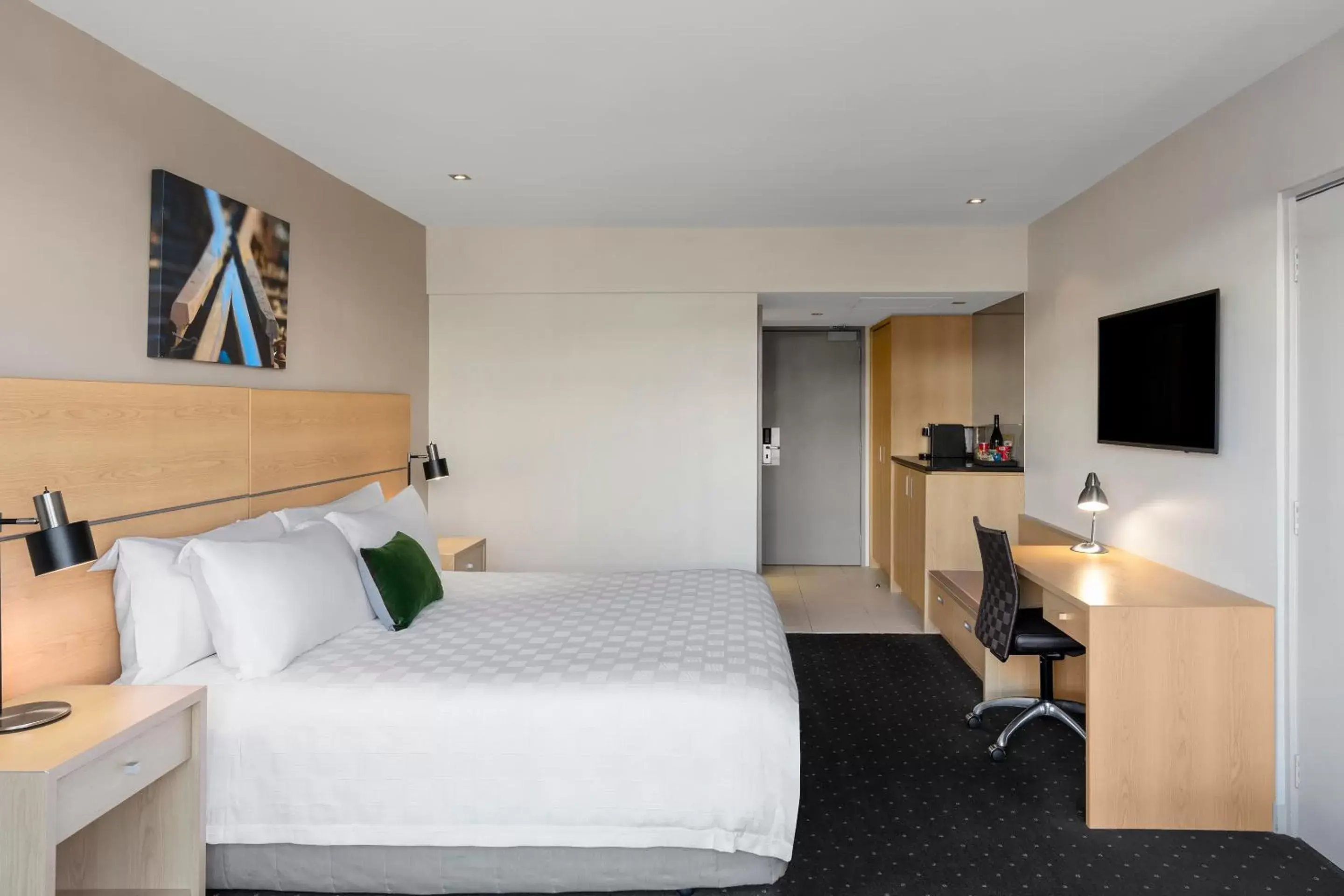 Photo of the whole room, Bed in Crowne Plaza Queenstown, an IHG Hotel