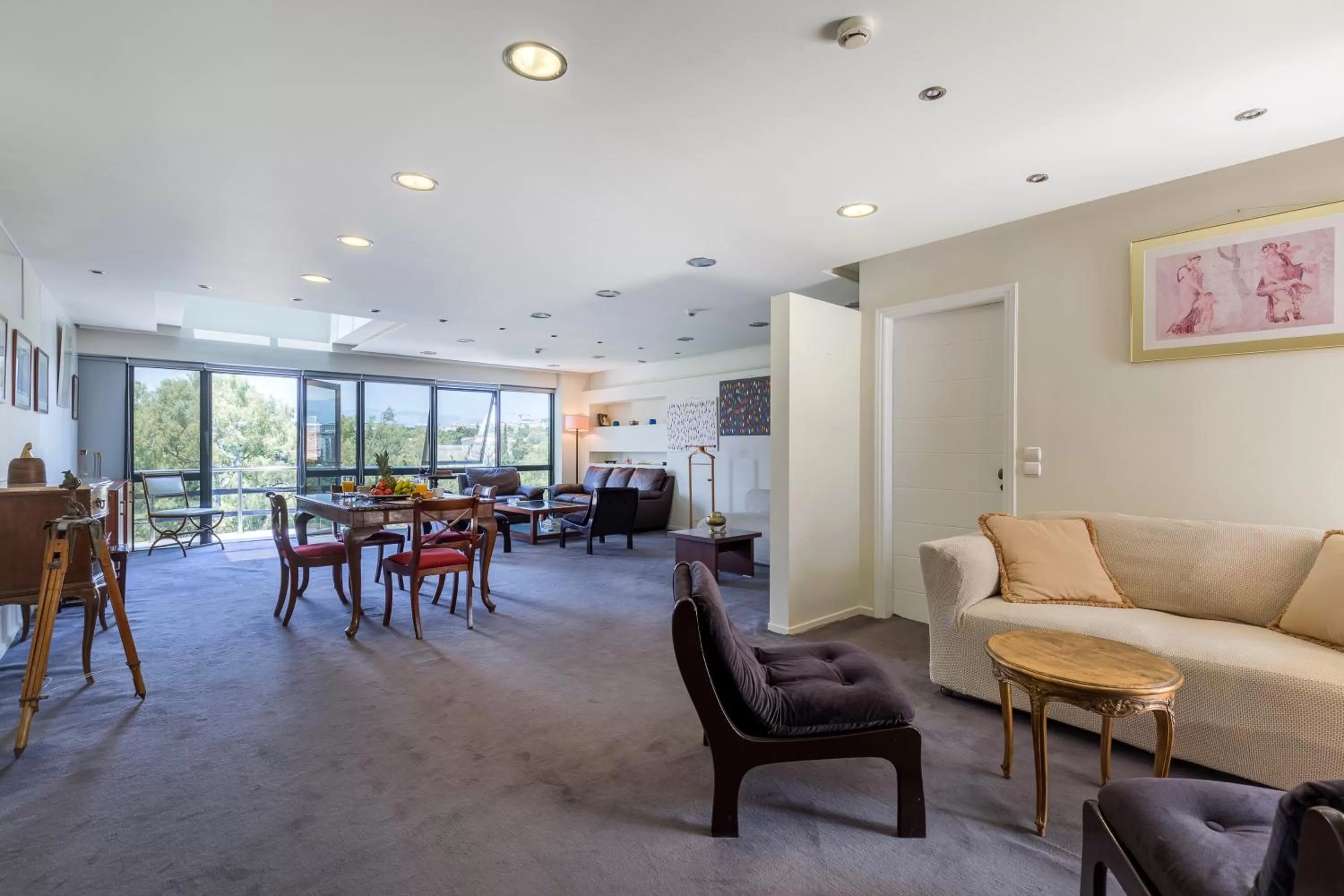 Dining area in Arditou Akropolis Apartments-Suites