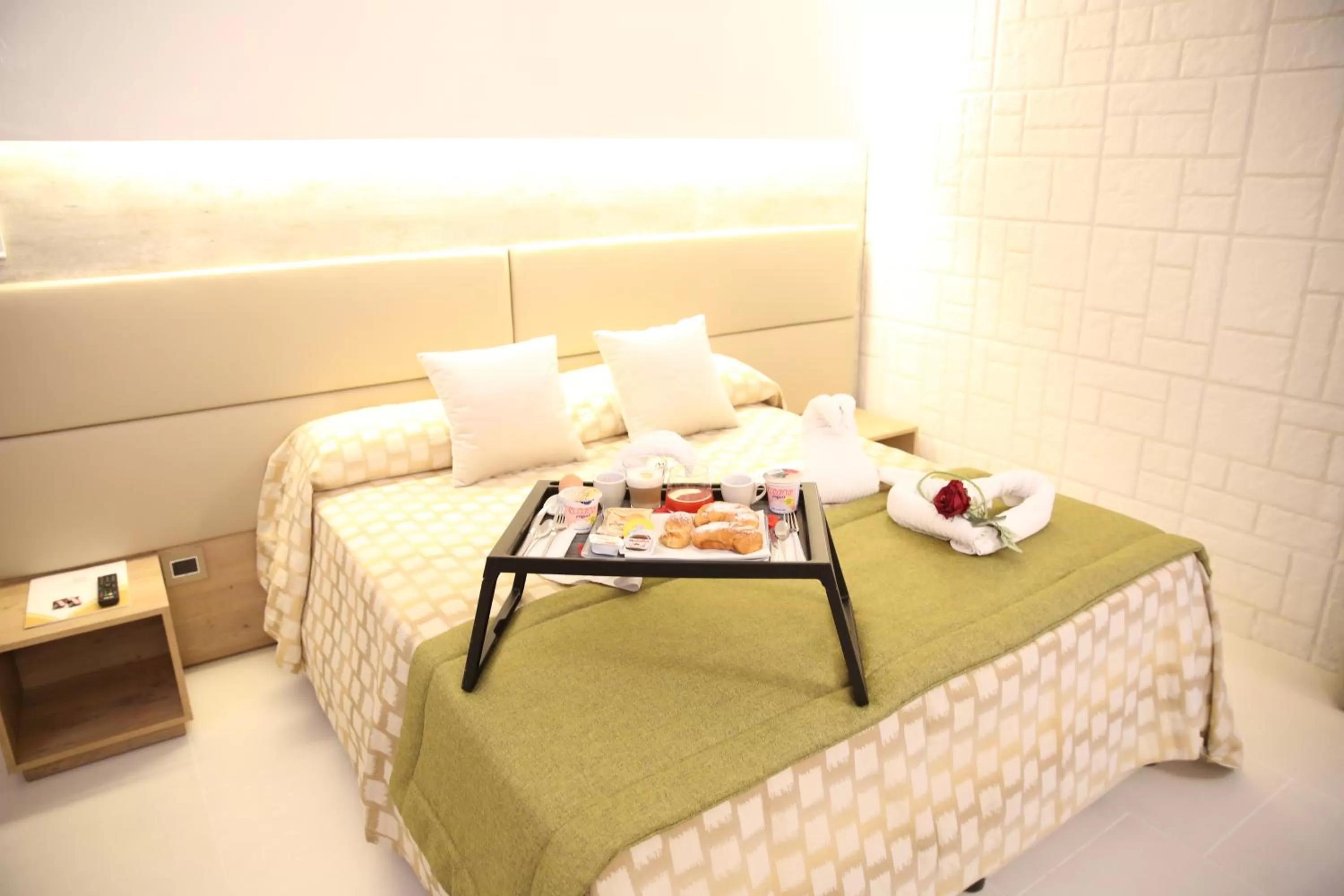 Bed in Relais Piazza Del Plebiscito B&B