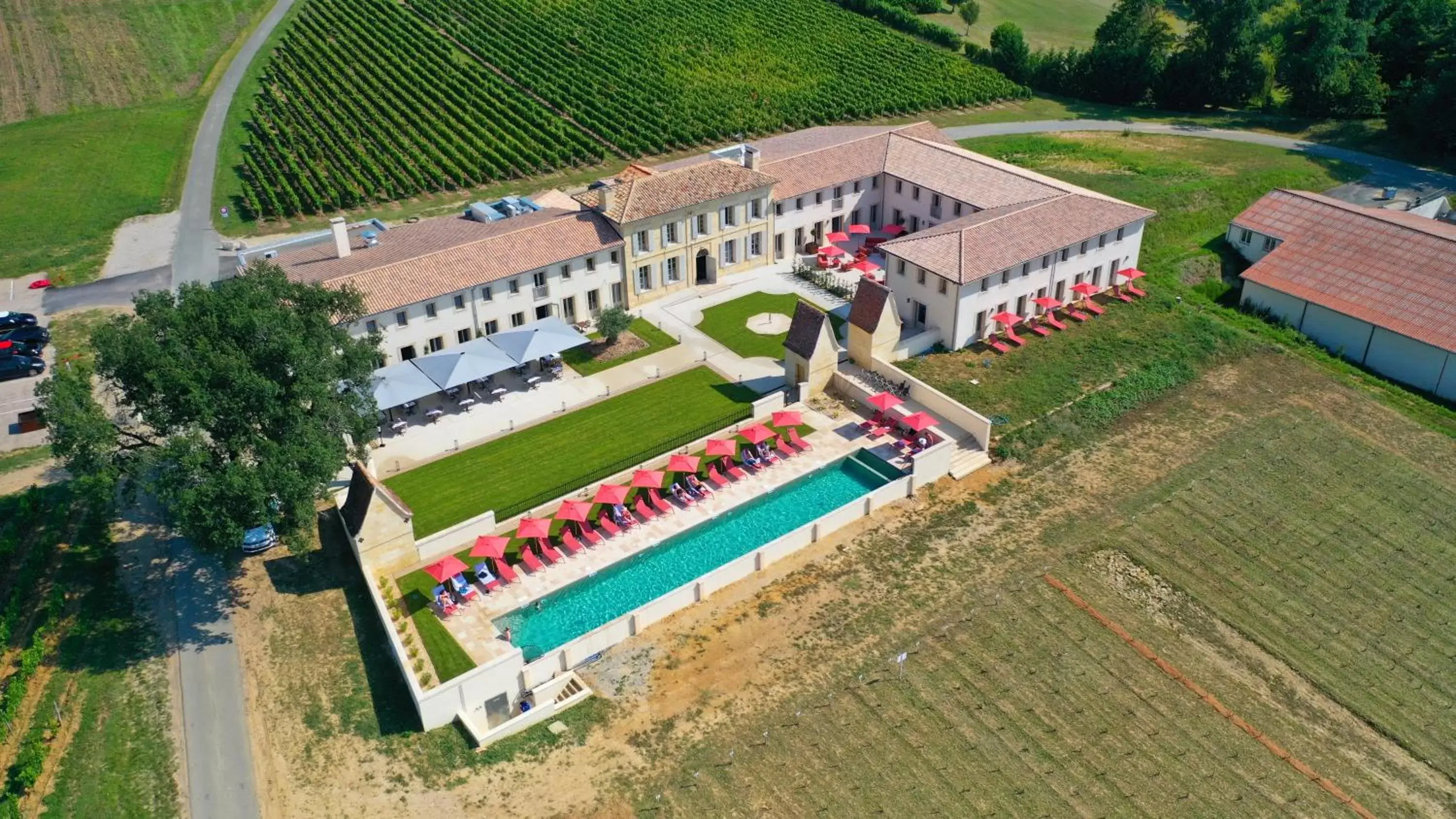 Bird's eye view, Bird's-eye View in Château Fage - La Maison des Vignes - Groupe LES COLLECTIONNEURS