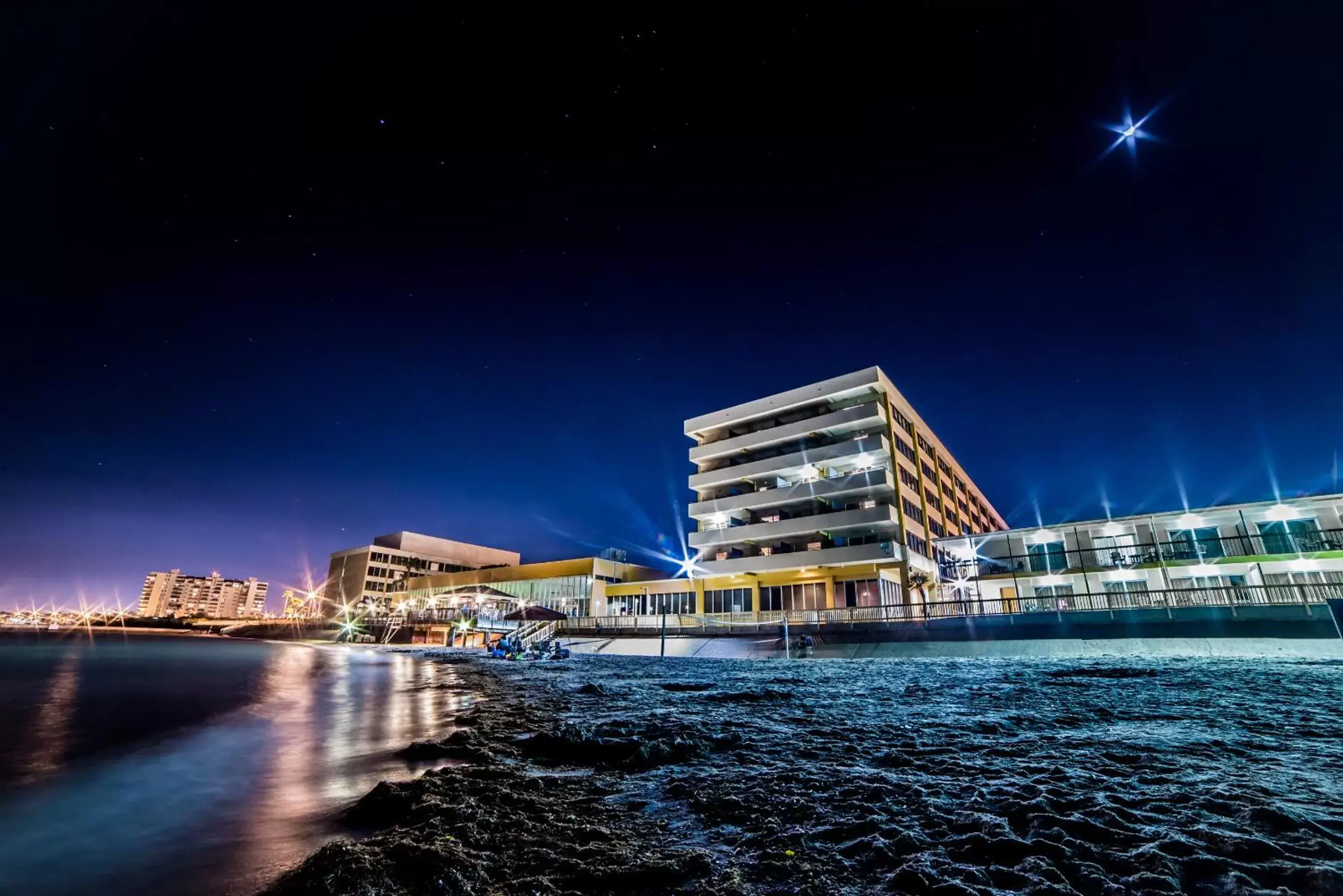 Property building in Emerald Beach Hotel Corpus Christi Property building in Emerald Beach Hotel Corpus Christi