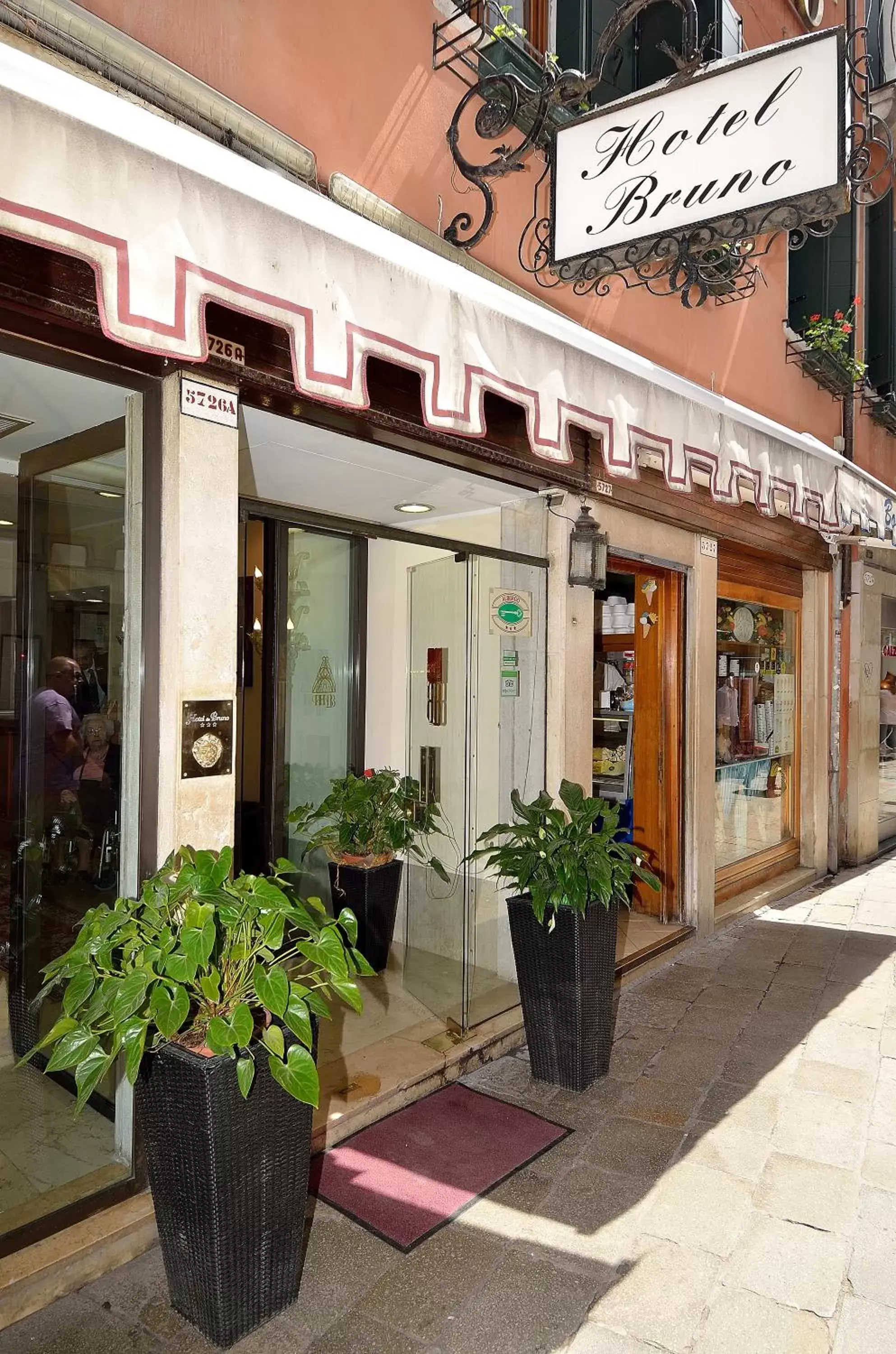 Property building in Hotel Da Bruno Property building in Hotel Da Bruno