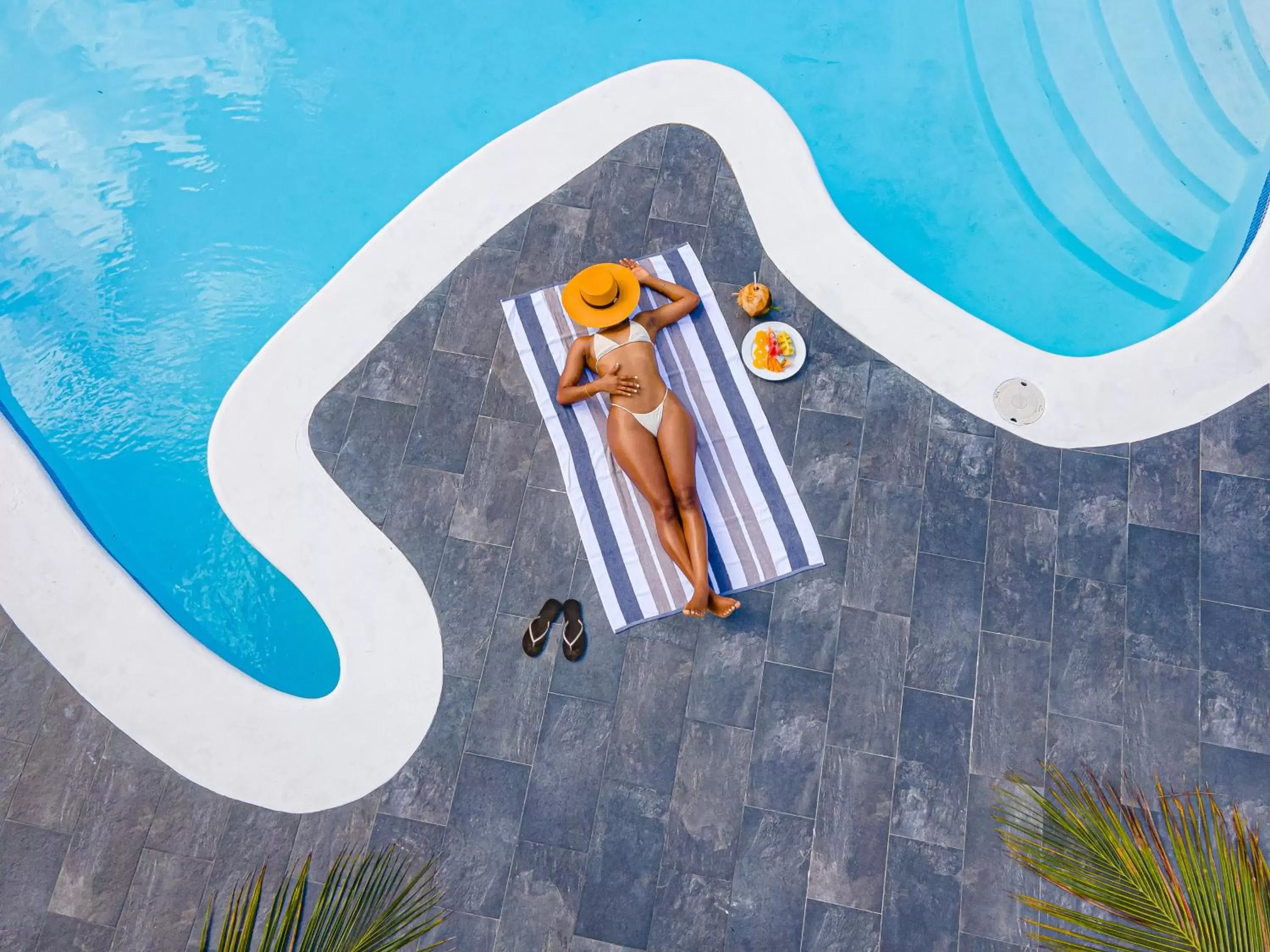 Swimming pool in Jamaica Palace Hotel