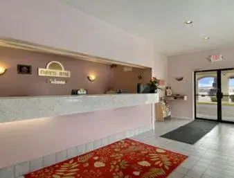 Lobby or reception in Days Inn by Wyndham Gallup Lobby or reception in Days Inn by Wyndham Gallup