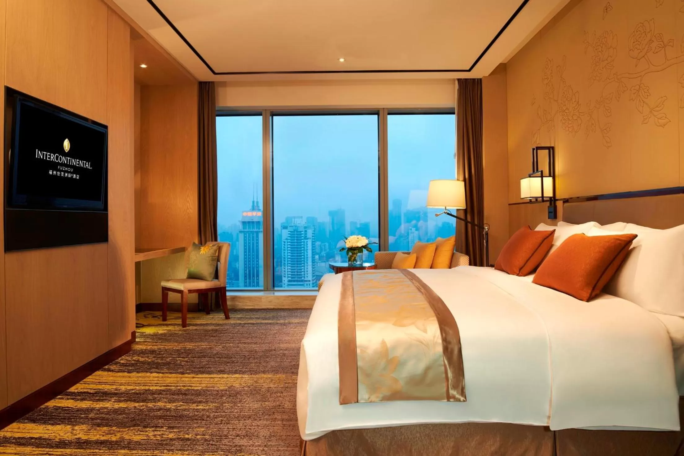 Photo of the whole room, Bed in InterContinental Fuzhou