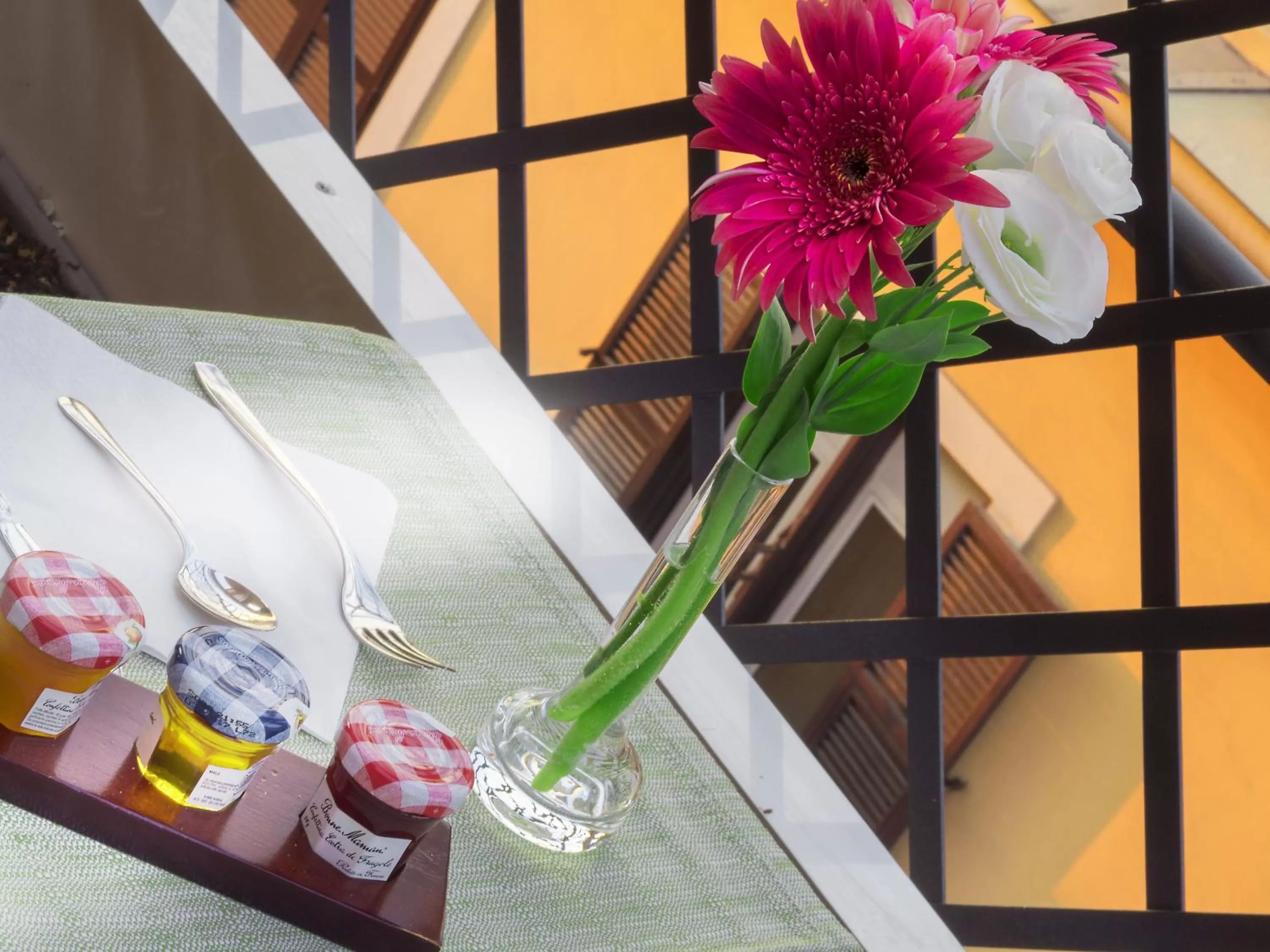 Breakfast in Hotel Diana Roof Garden