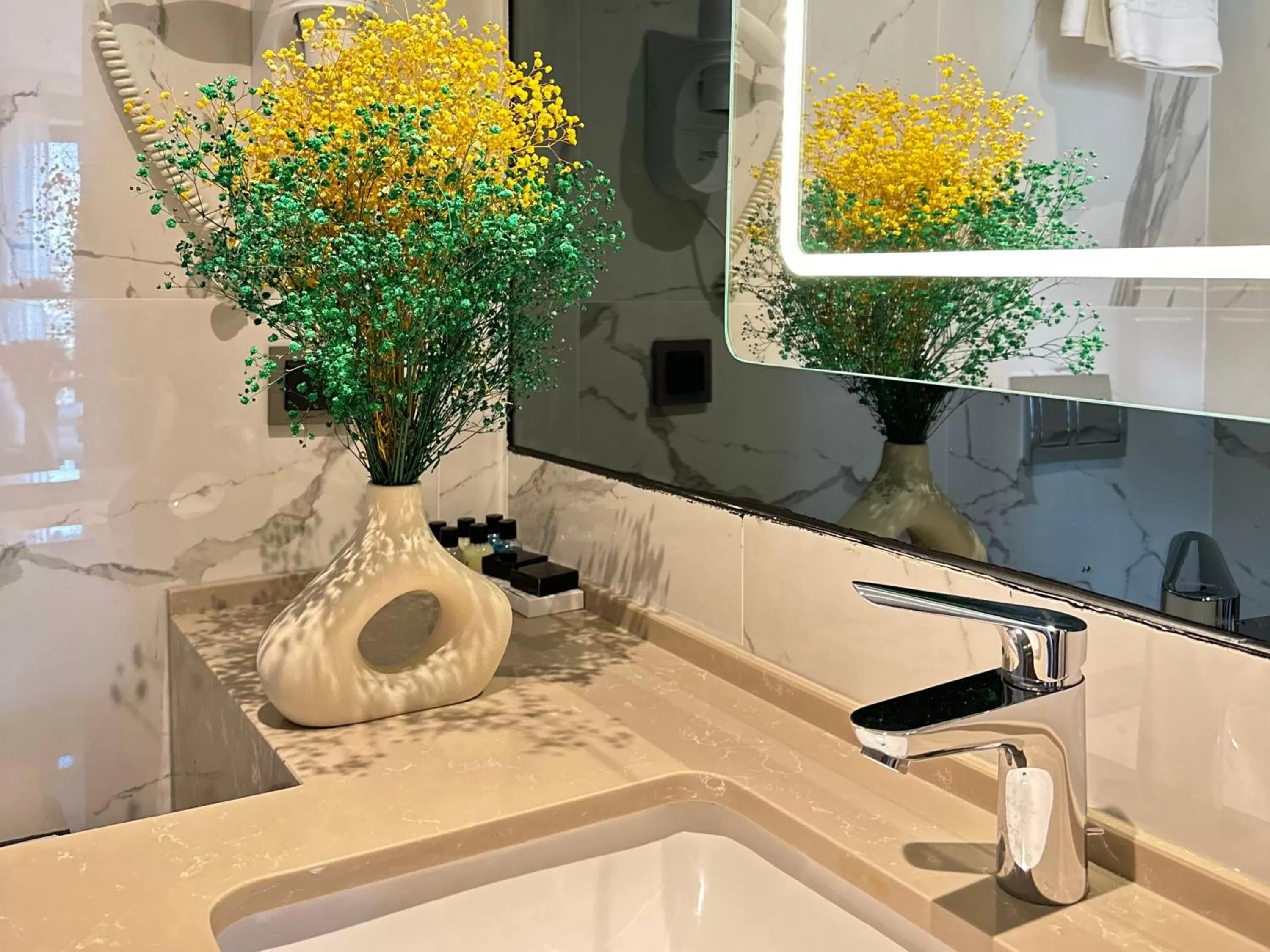 Bathroom in Edition Old City Hotel