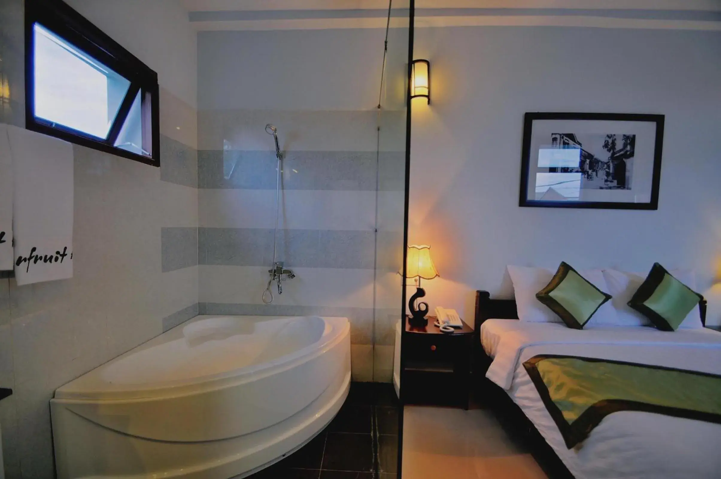 Living room, Bathroom in Starfruit Villa