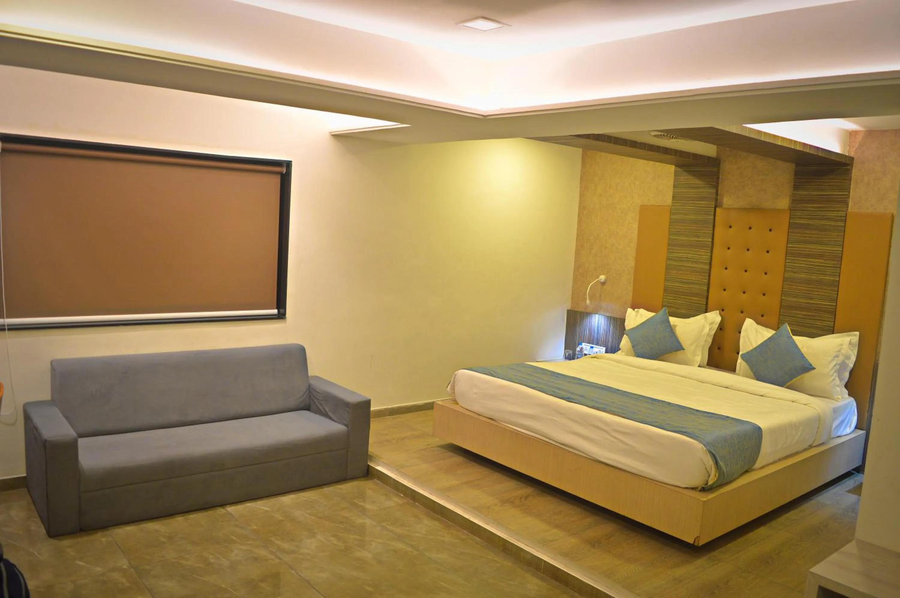 Photo of the whole room in Click Hotel by Suba, Jamnagar