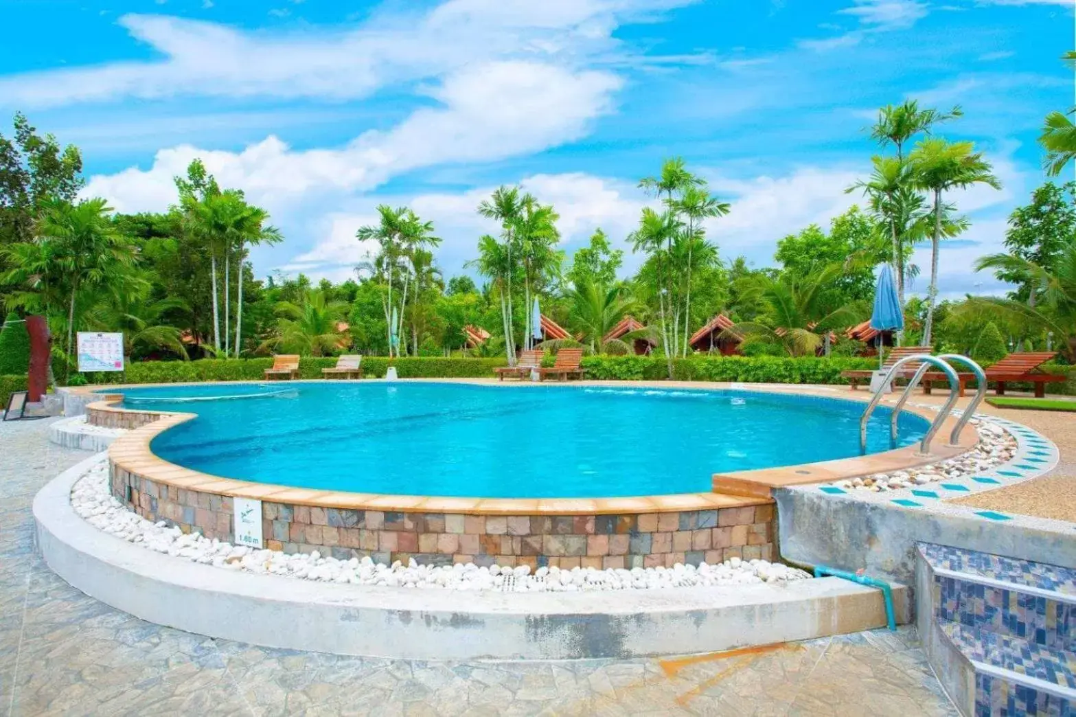 Swimming Pool in Diamond Beach Resort