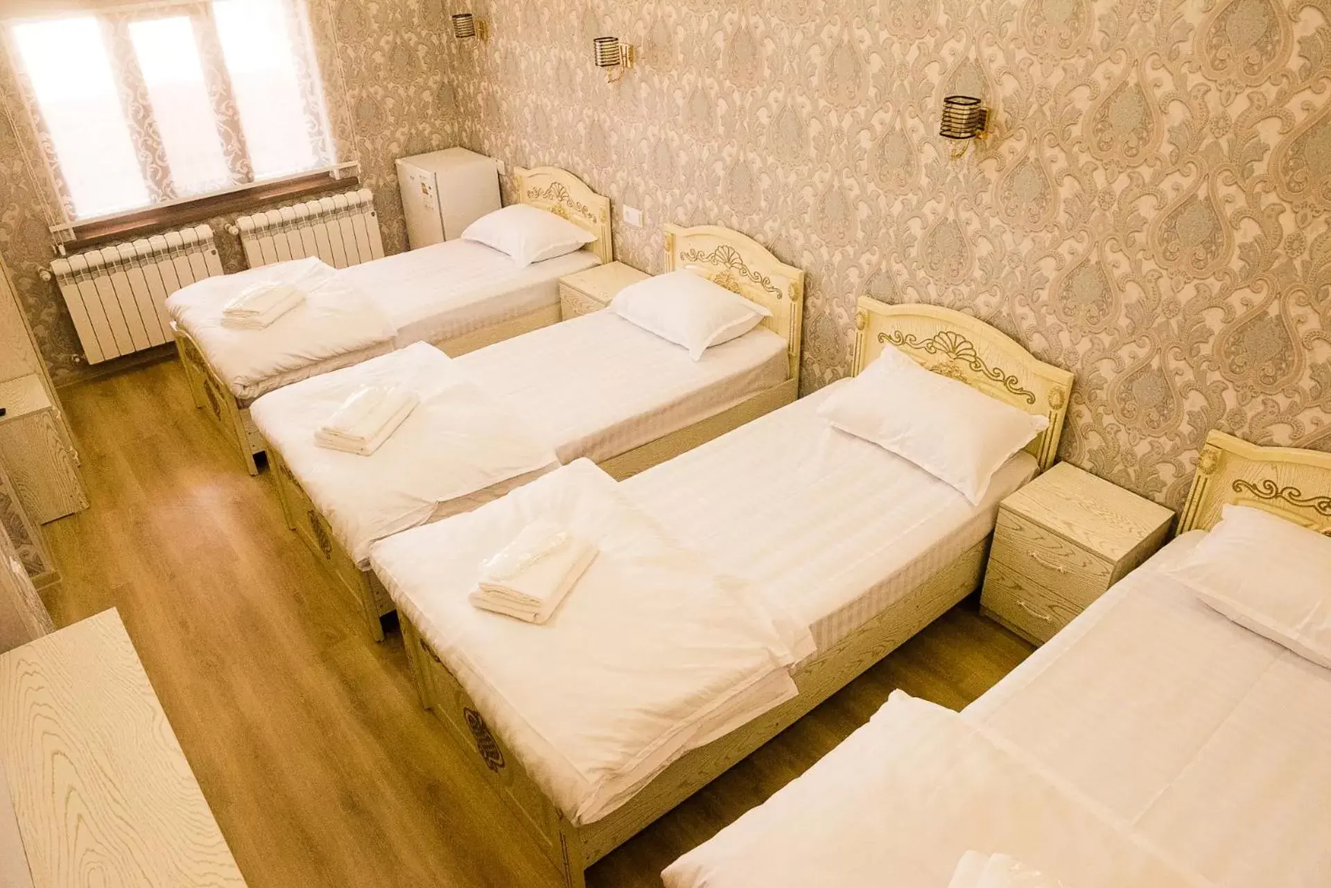 Quadruple Room with Bathroom in Durdona Hotel Quadruple Room with Bathroom in Durdona Hotel