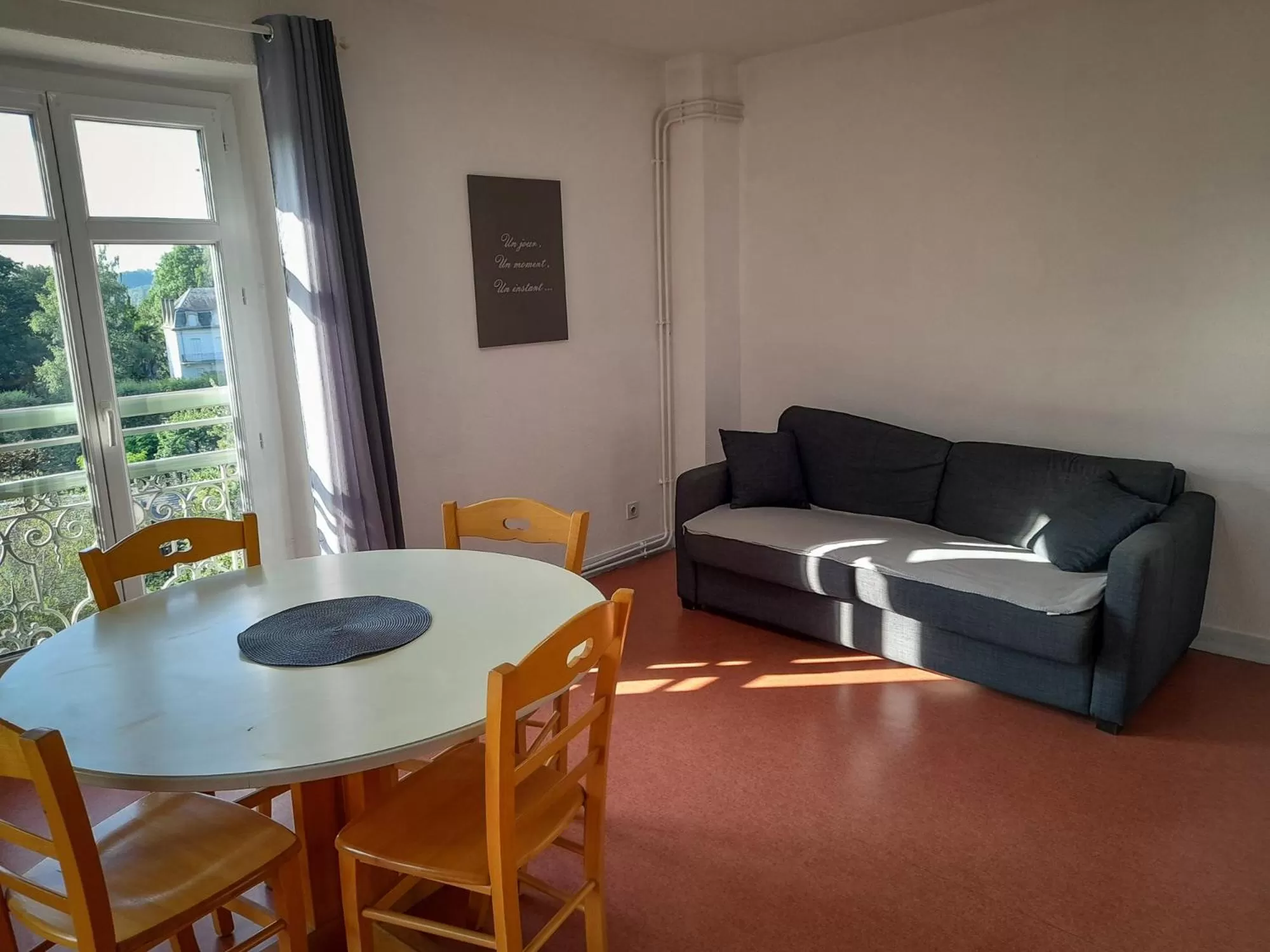 Dining Area in VILLA BONVOULOIR