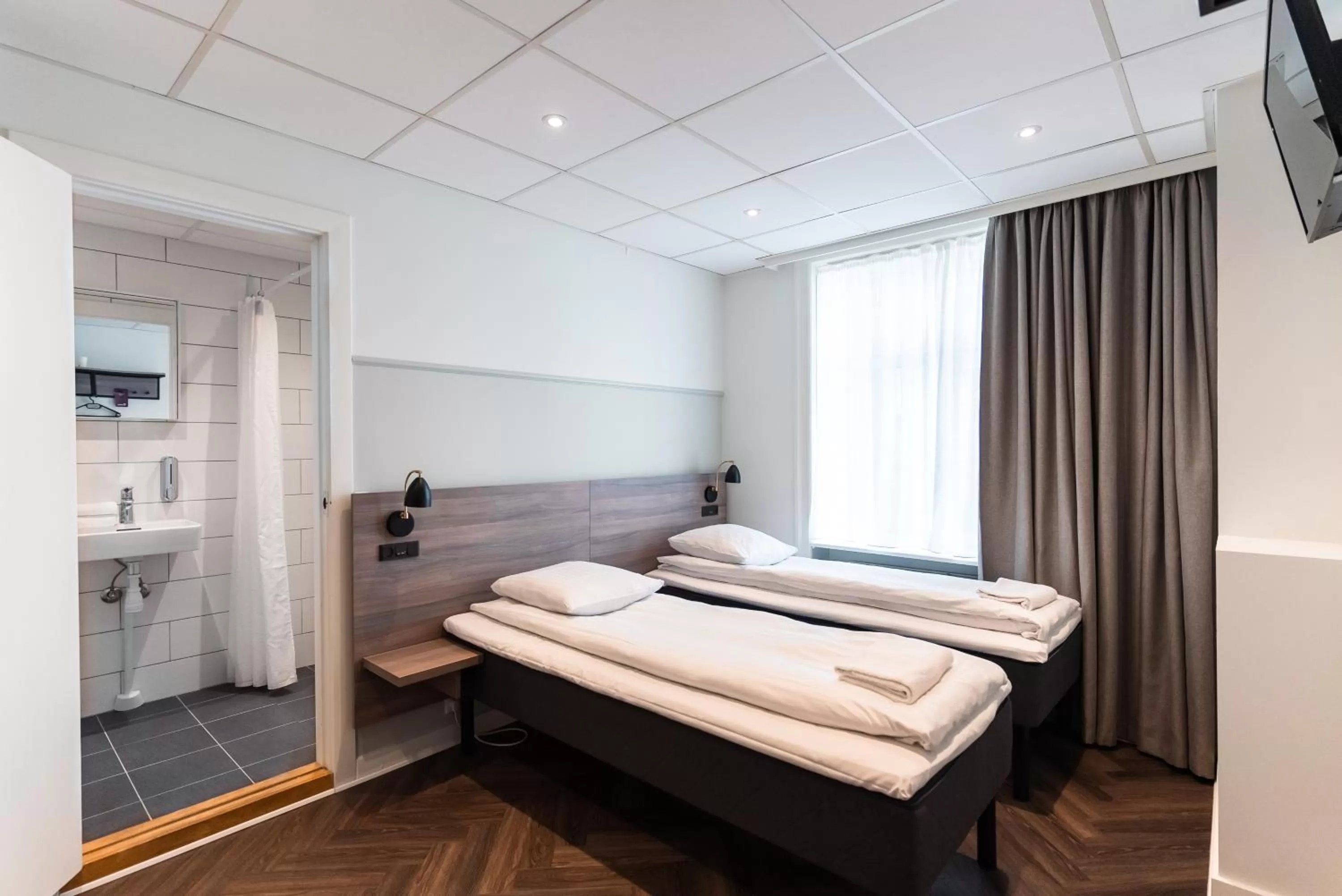 Photo of the whole room, Bed in Go Hotel Saga