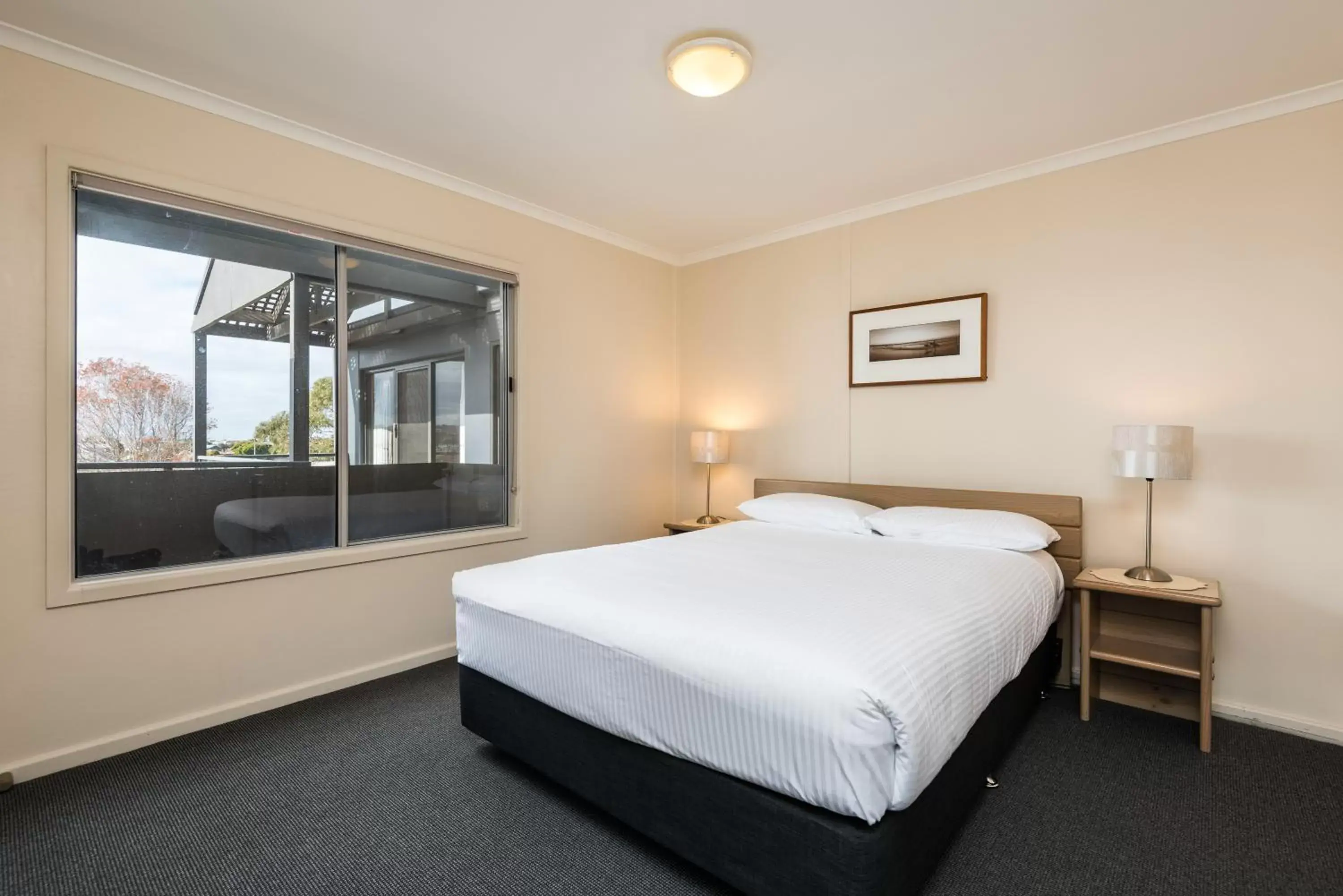 Bedroom, Bed in Bellevue On The Lakes