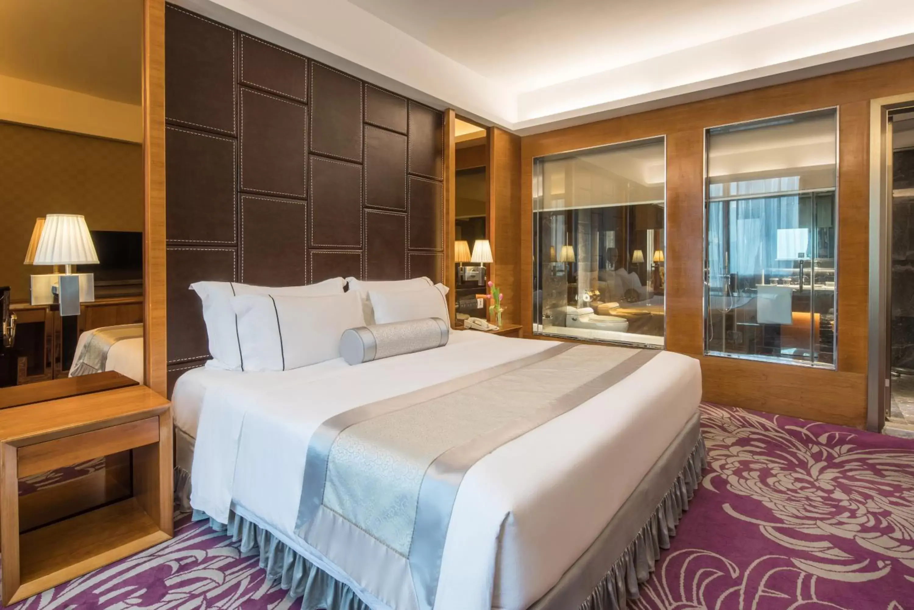 Decorative detail, Bed in Asia International Hotel Guangdong