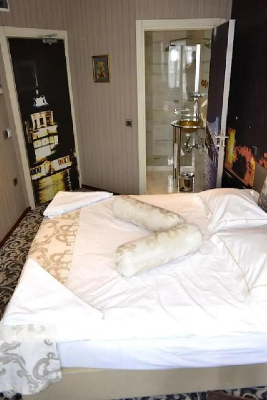 Bed in Galata Palace Hotel