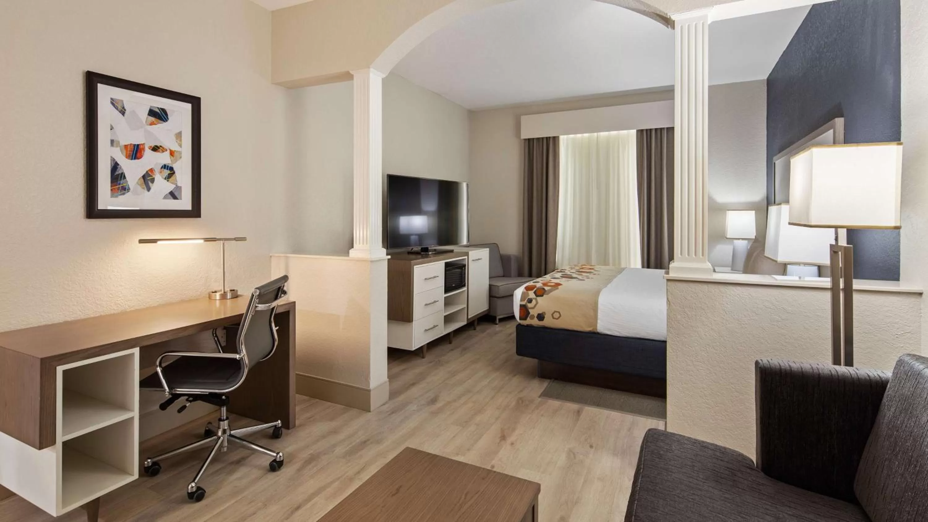 Photo of the whole room, Bed in Best Western Heritage Inn and Suites