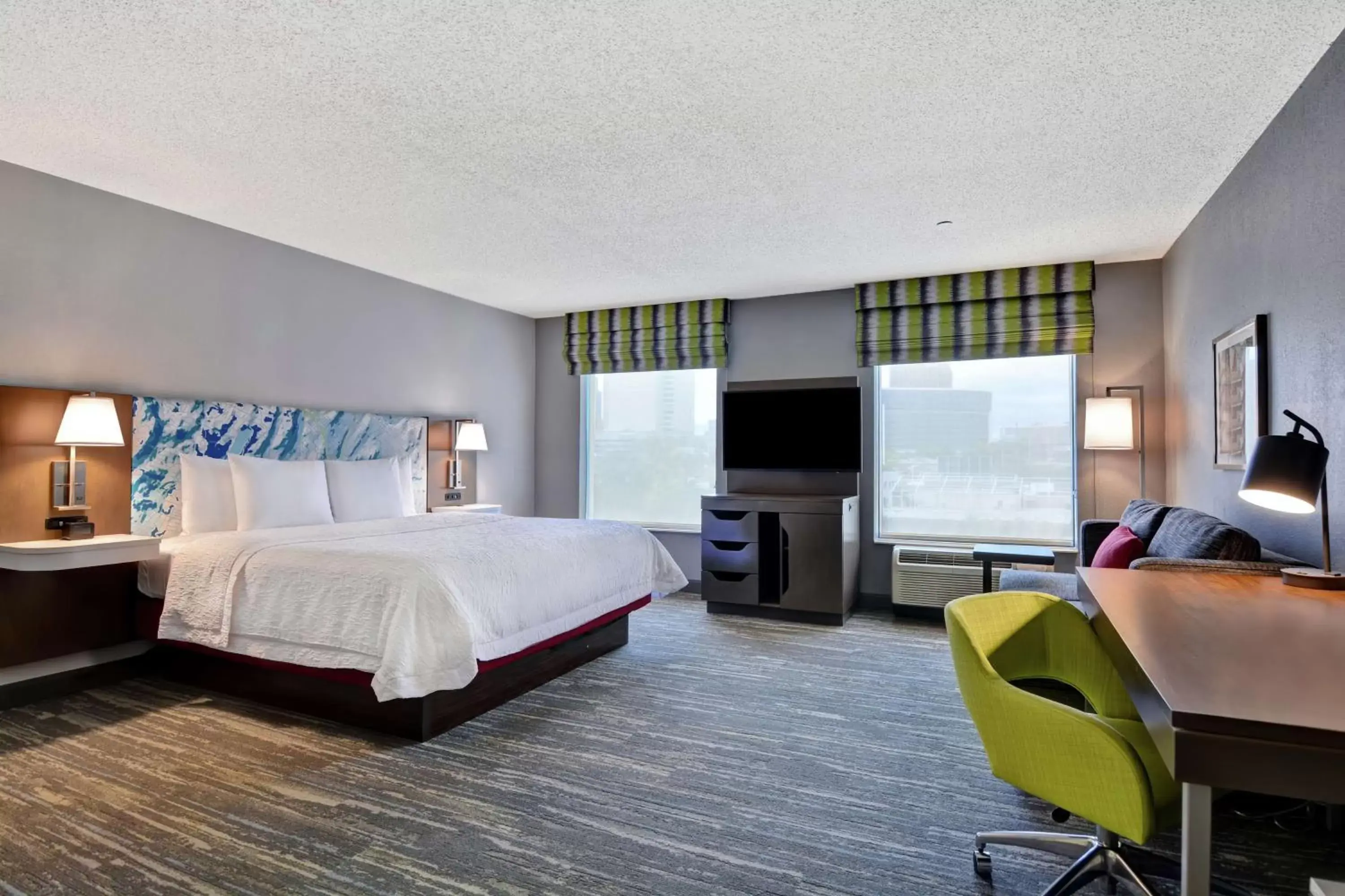 King Studio in Hampton Inn & Suites Newark-Harrison-Riverwalk