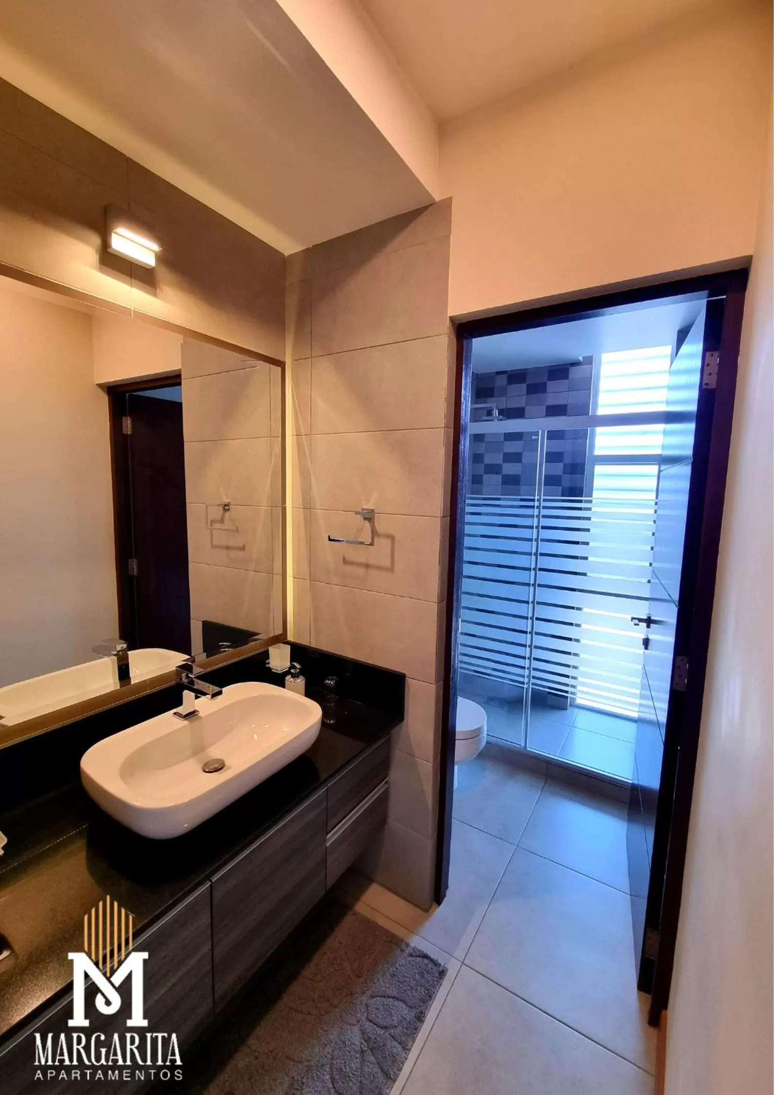 Shower in Margarita Apartamentos