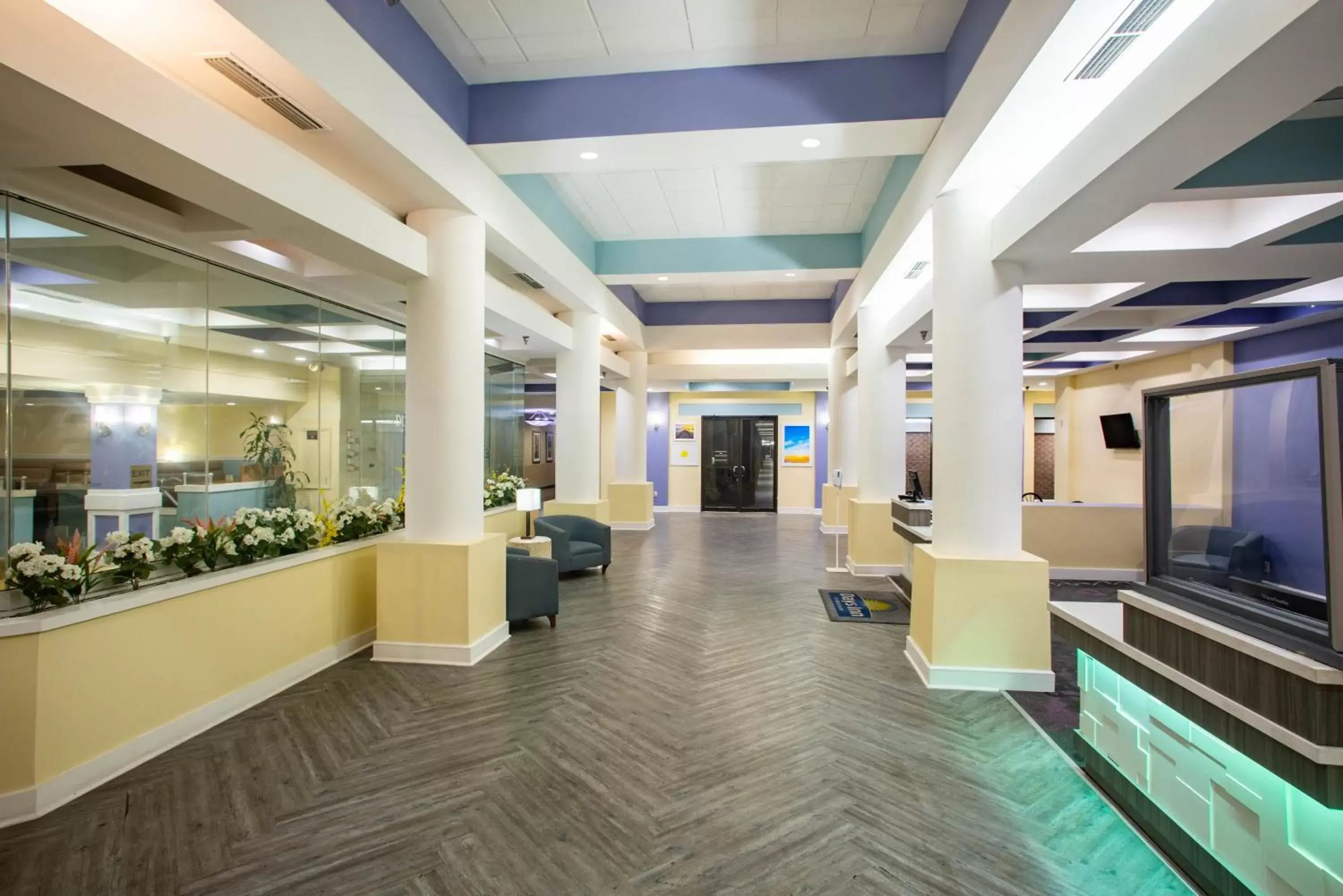 Lobby or reception in Super 8 by Wyndham Mobile I-65