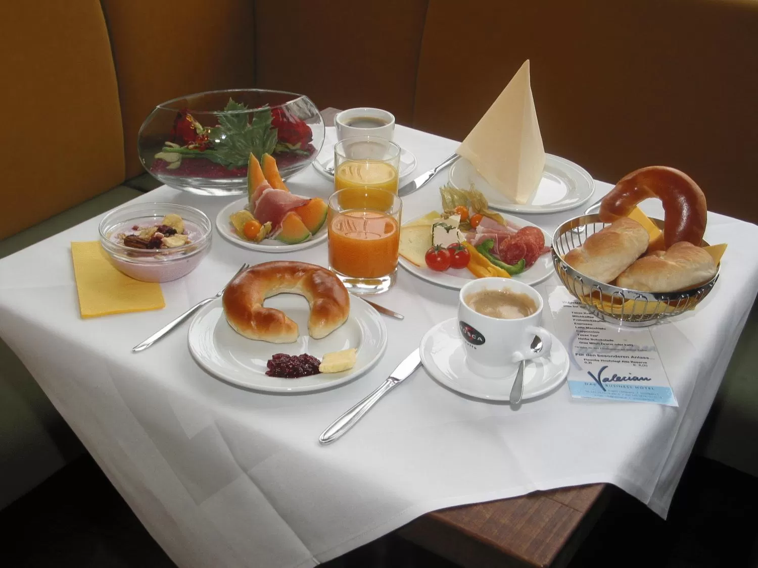 Restaurant/places to eat in Businesshotel Valerian