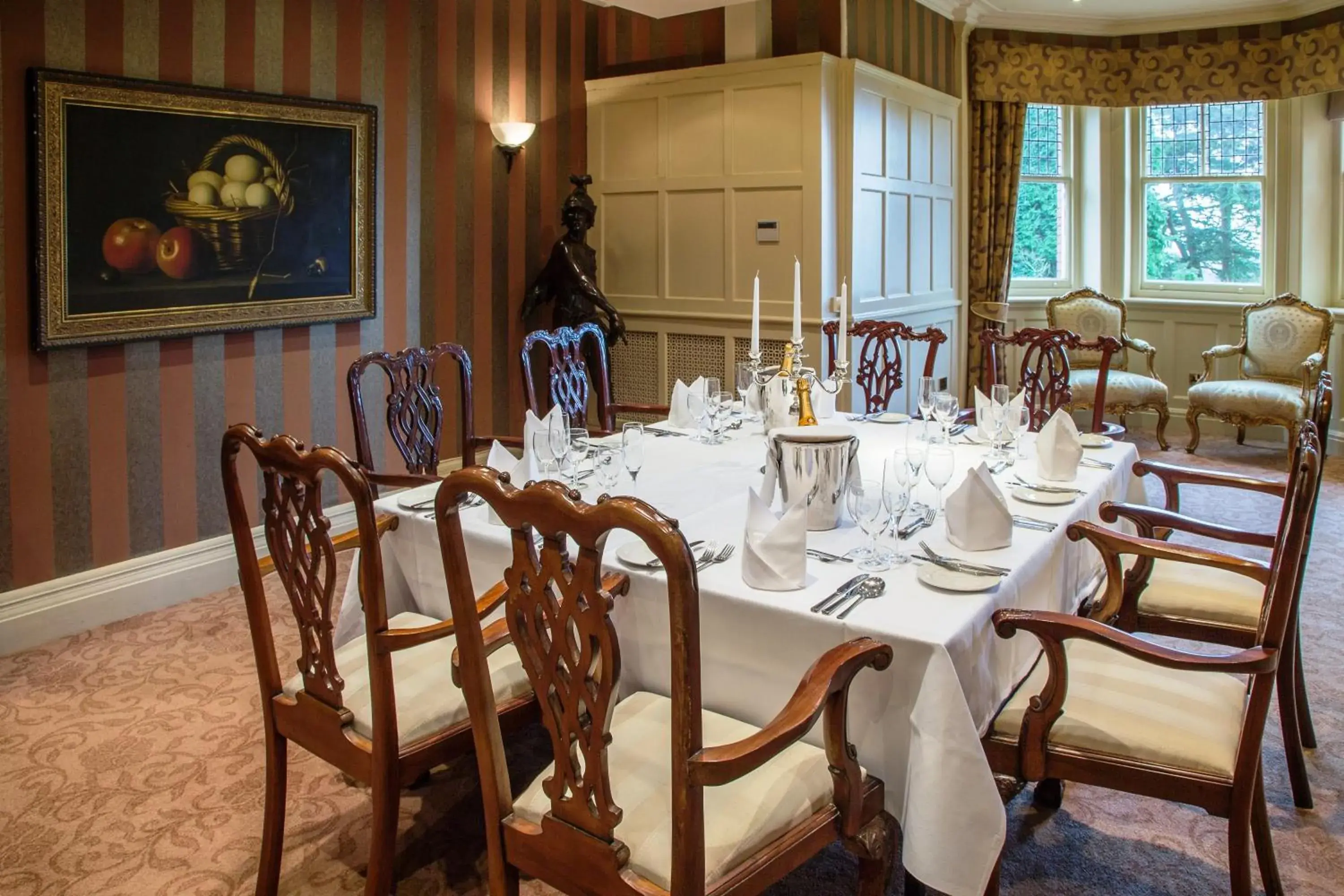 Banquet/Function facilities, Restaurant/Places to Eat in The Mount Hotel