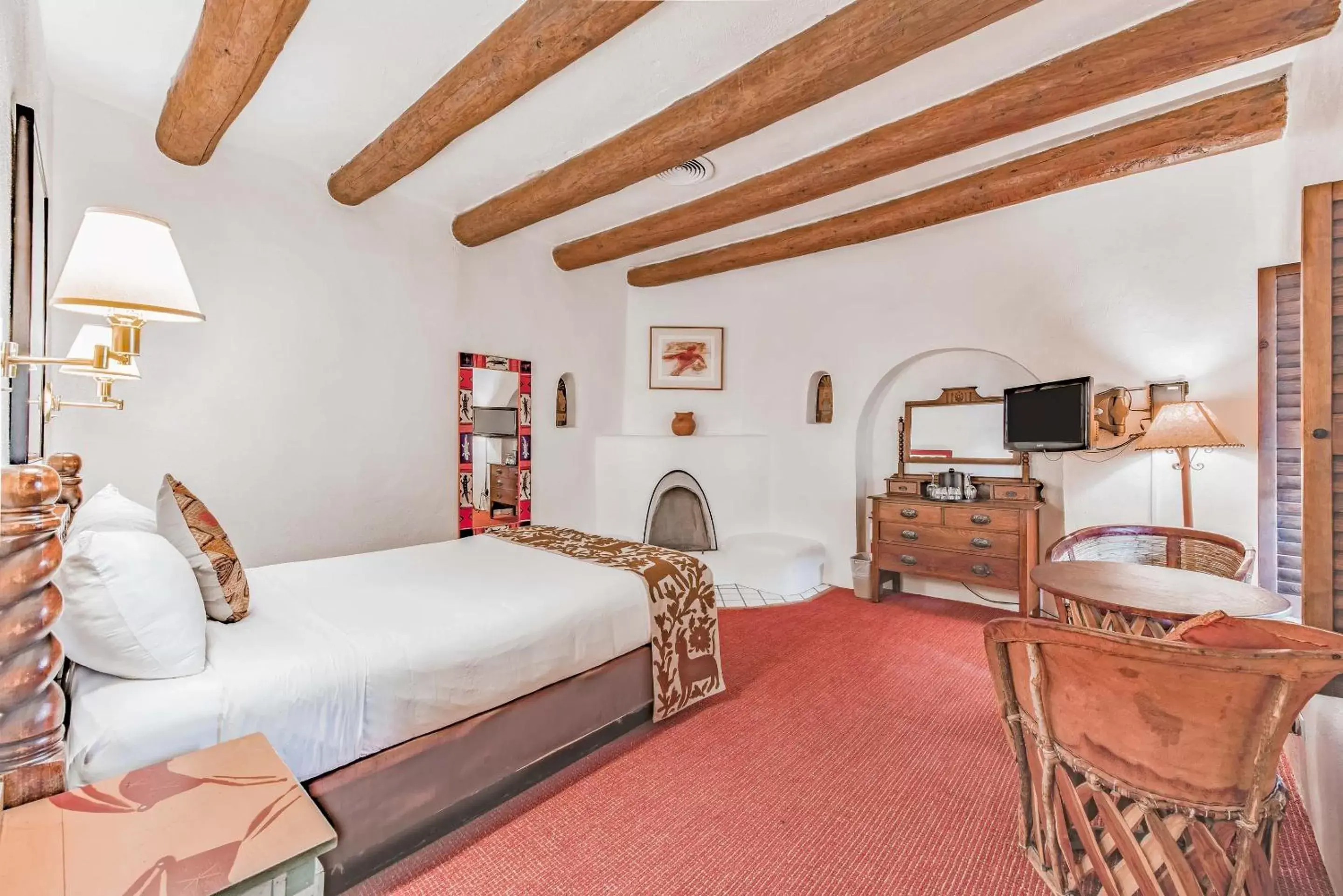 Bed in The Historic Taos Inn