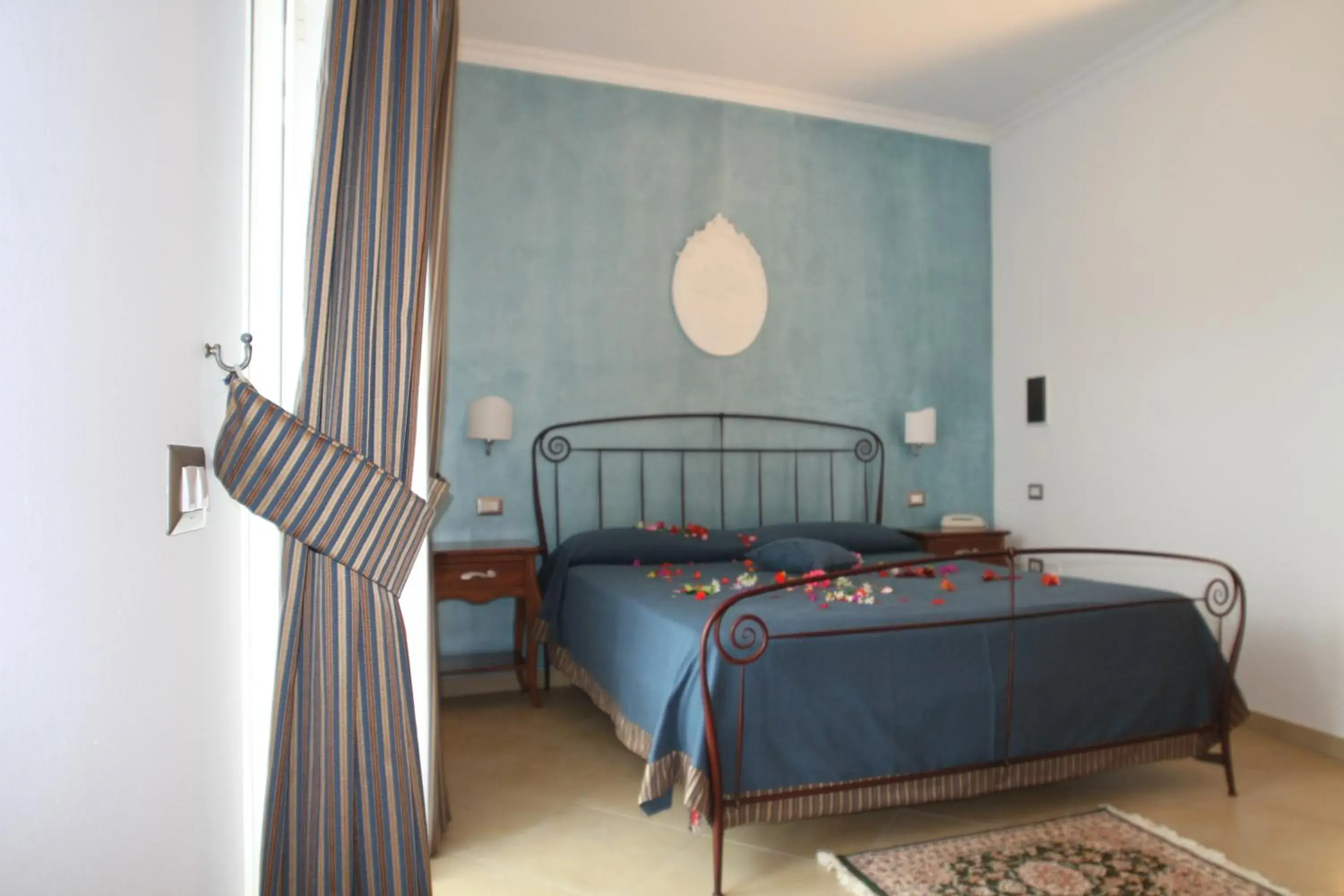 Bedroom, Bed in Hotel Boutique Il Castellino Relais