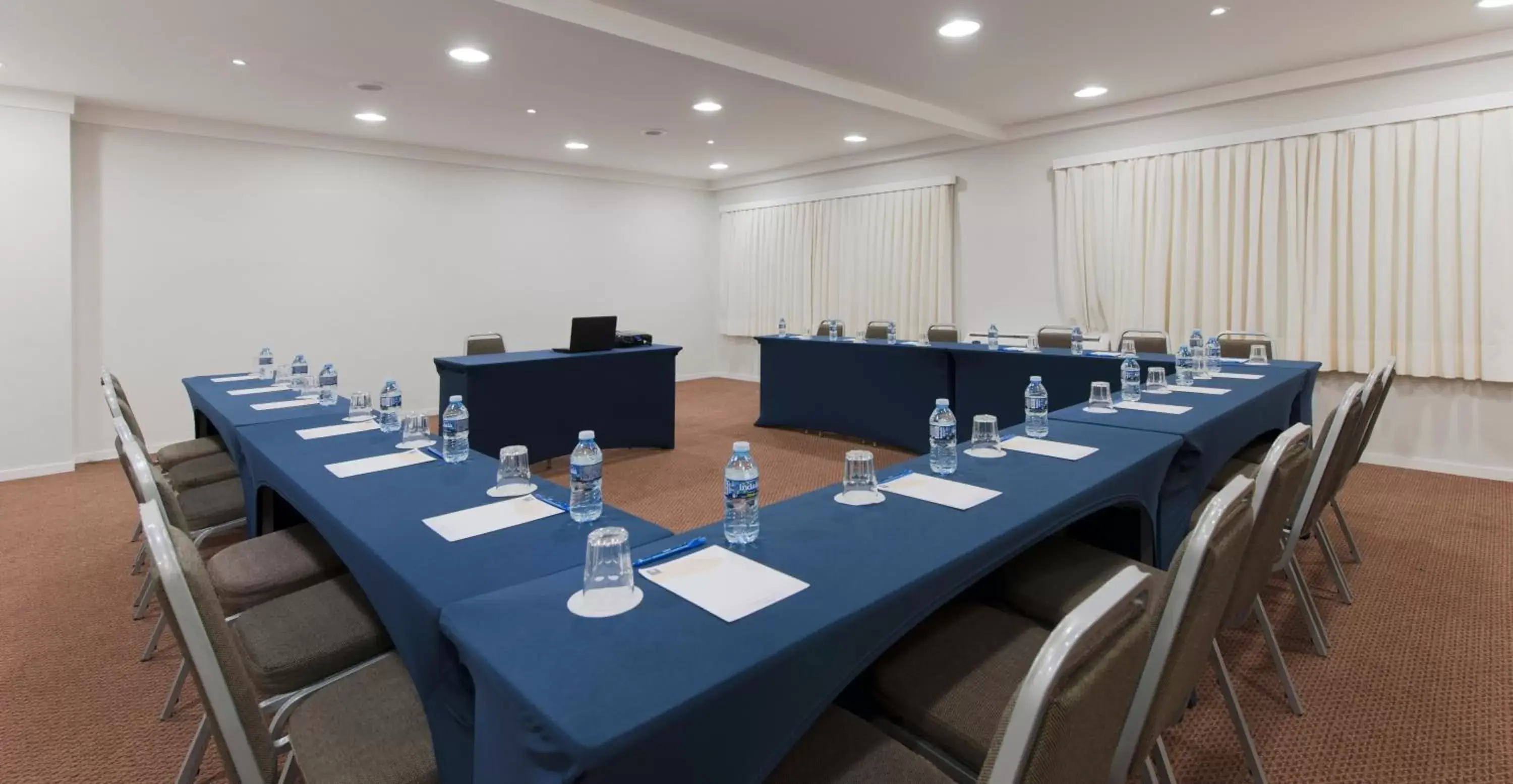 Meeting/conference room, Business Area/Conference Room in Comfort Hotel Fortaleza