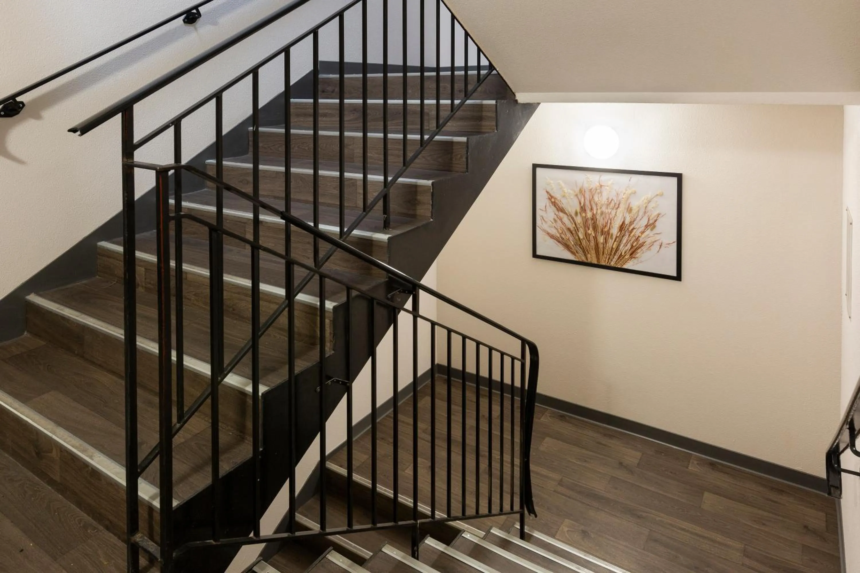 Property building in Mister Bed Saran