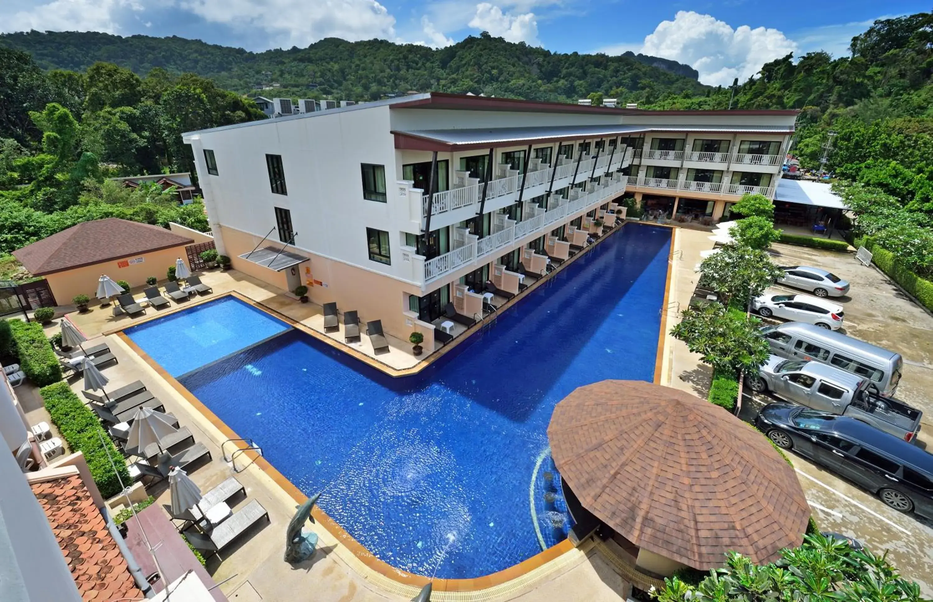 Swimming pool, Pool View in Srisuksant Resort