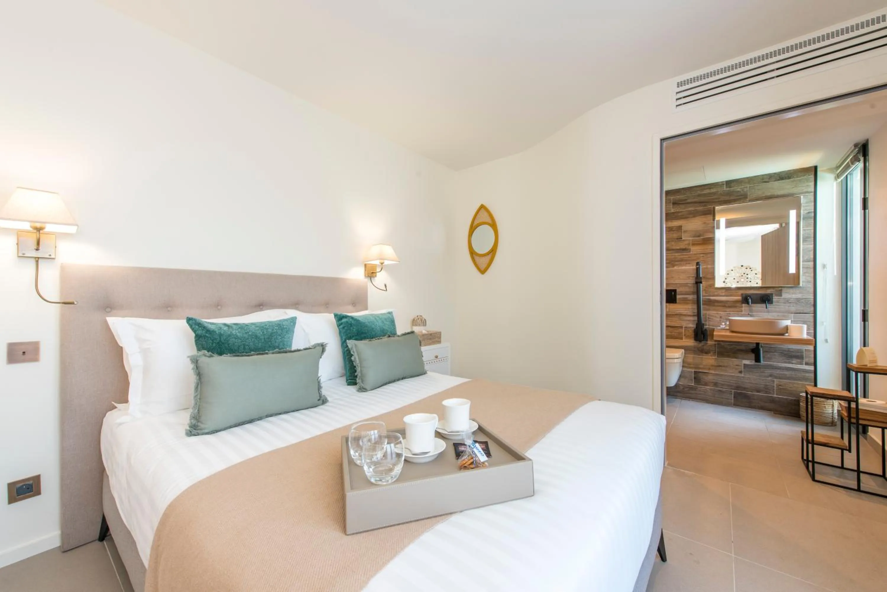 Bed in L'Anderenis Boutique Hôtel