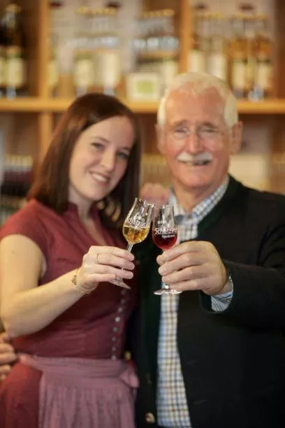 People in Schätzlhof OHG