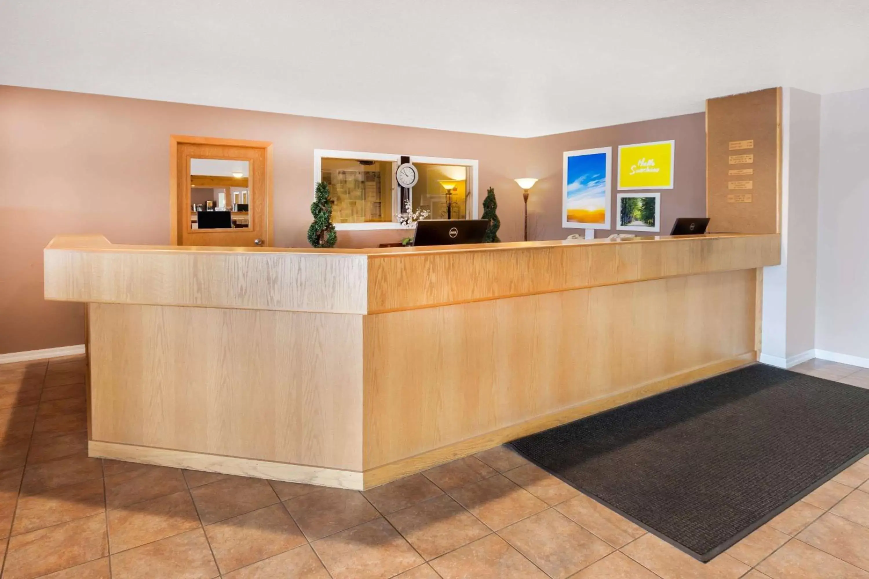 Lobby or reception, Lobby/Reception in Baymont by Wyndham Manistee