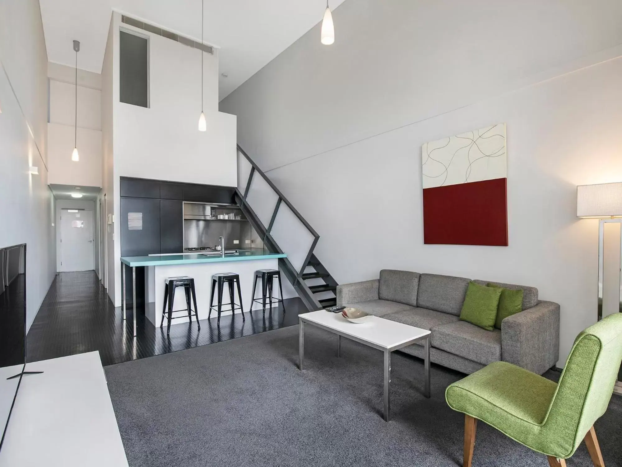 Kitchen or kitchenette, Seating Area in The Miro Apartments