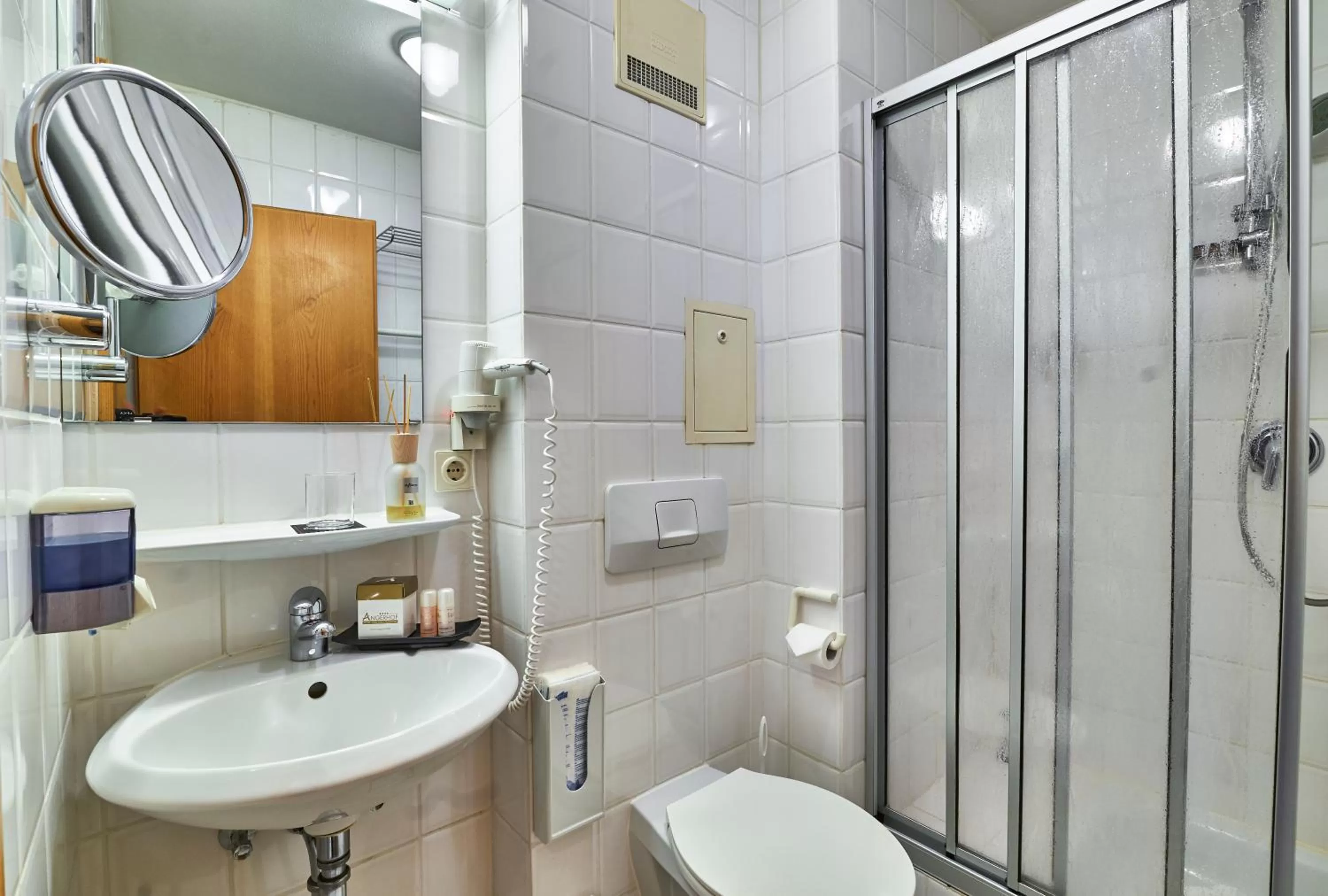 Bathroom in Angerhof Sport- u. Wellnesshotel