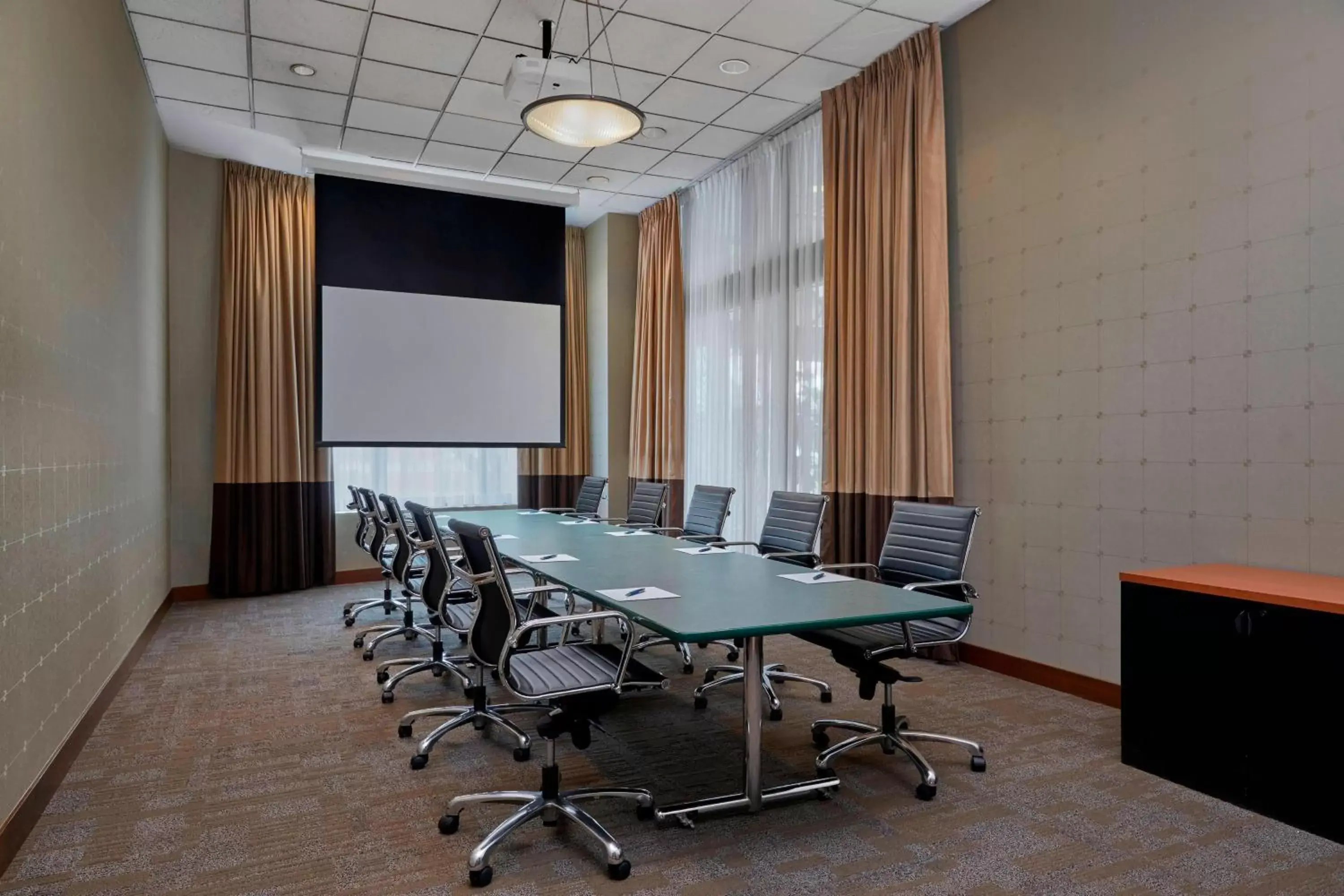 Meeting/conference room in Grand Park Hotel Vancouver Airport