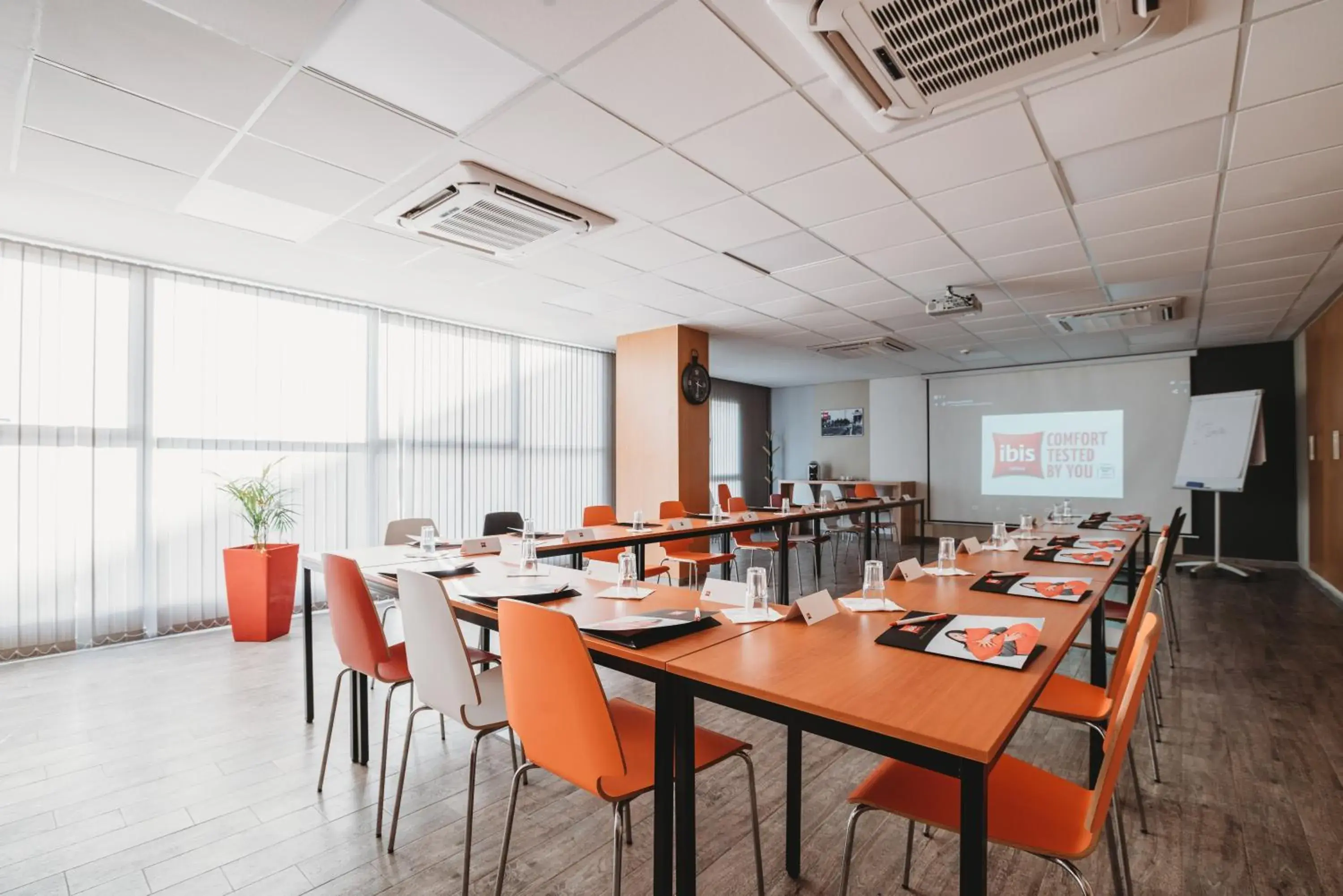 Business facilities, Restaurant/Places to Eat in Ibis Mohammedia