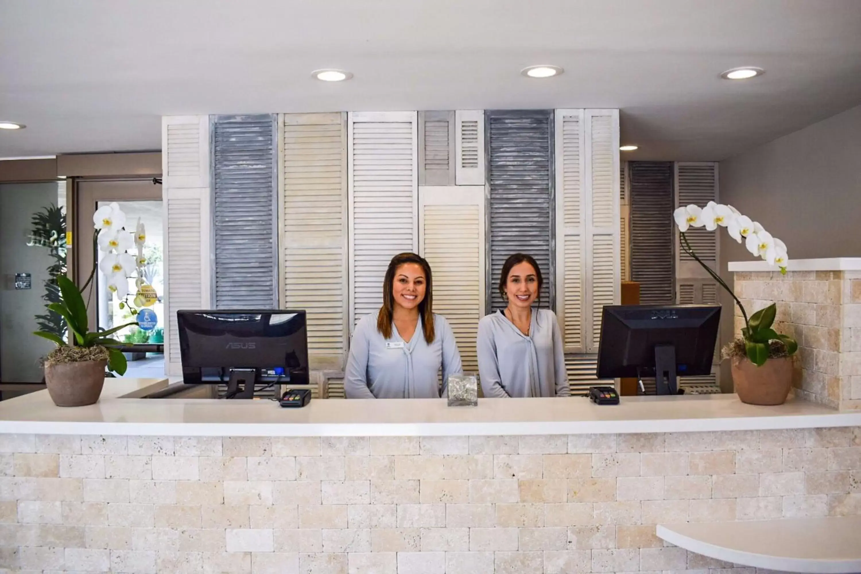 Lobby or reception, Lobby/Reception in Beachside Inn