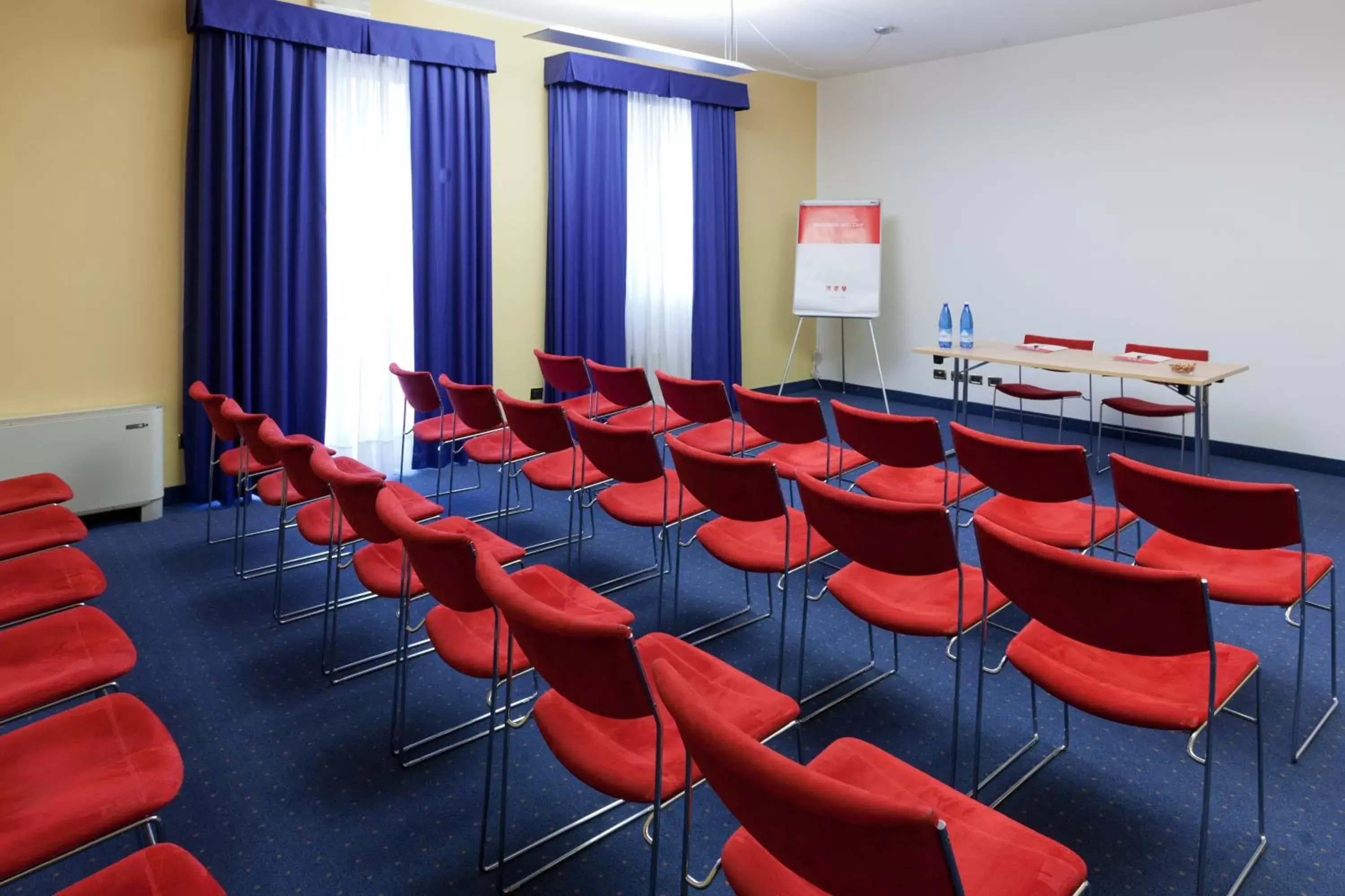 Business facilities in UNAWAY Hotel Occhiobello