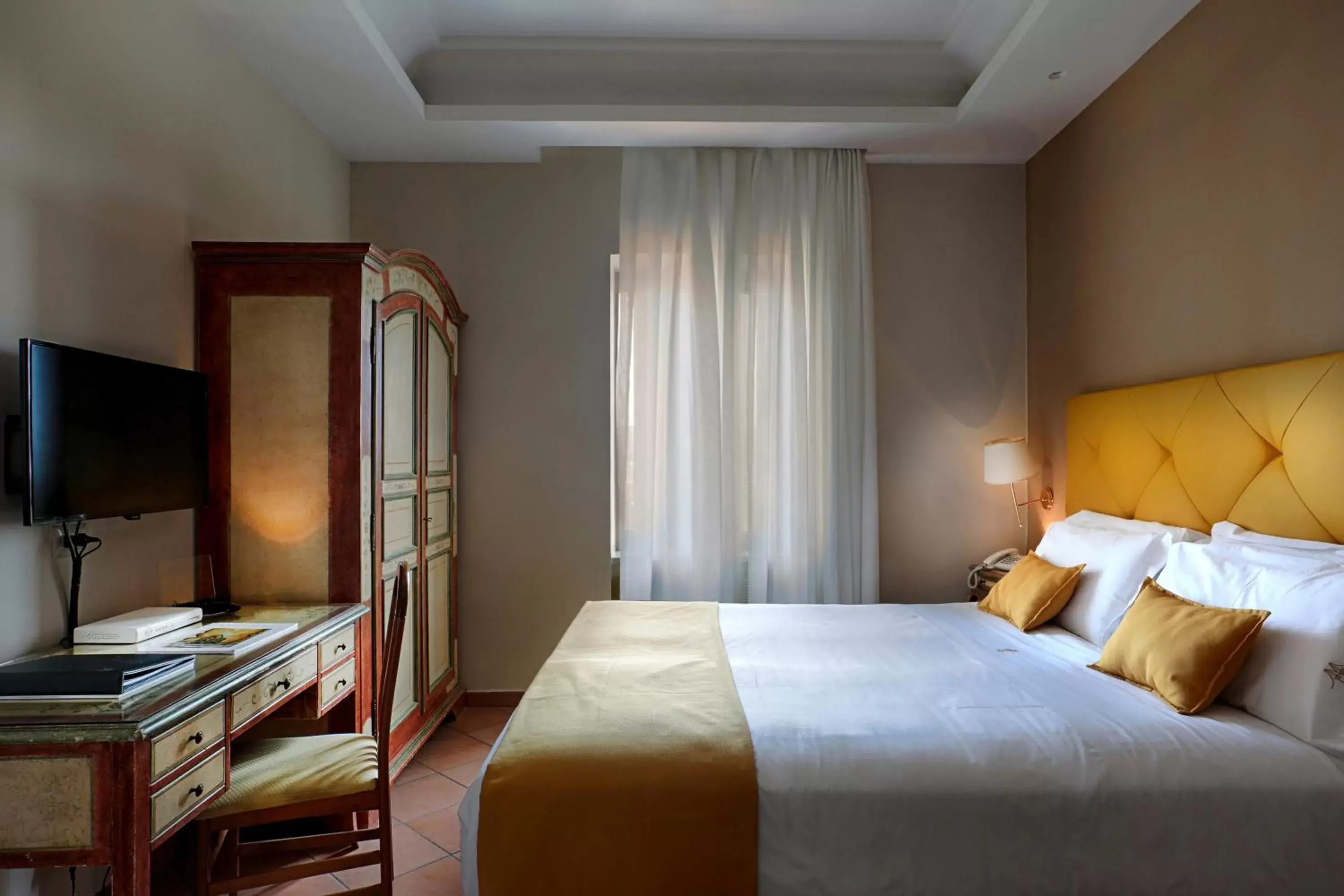 Photo of the whole room, Bed in Montespina Park Hotel