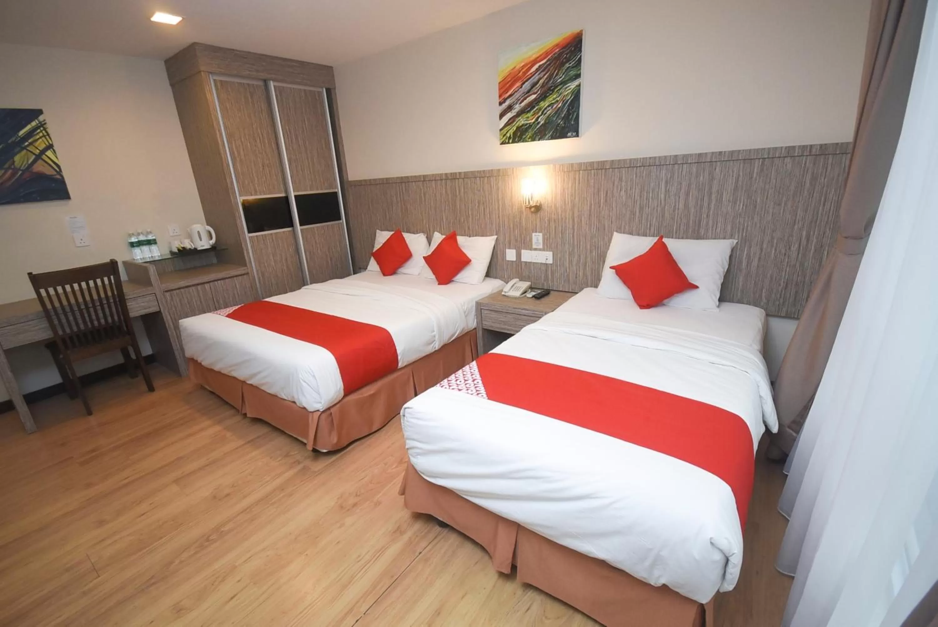 Bedroom, Bed in Super OYO 985 Hotel Nur