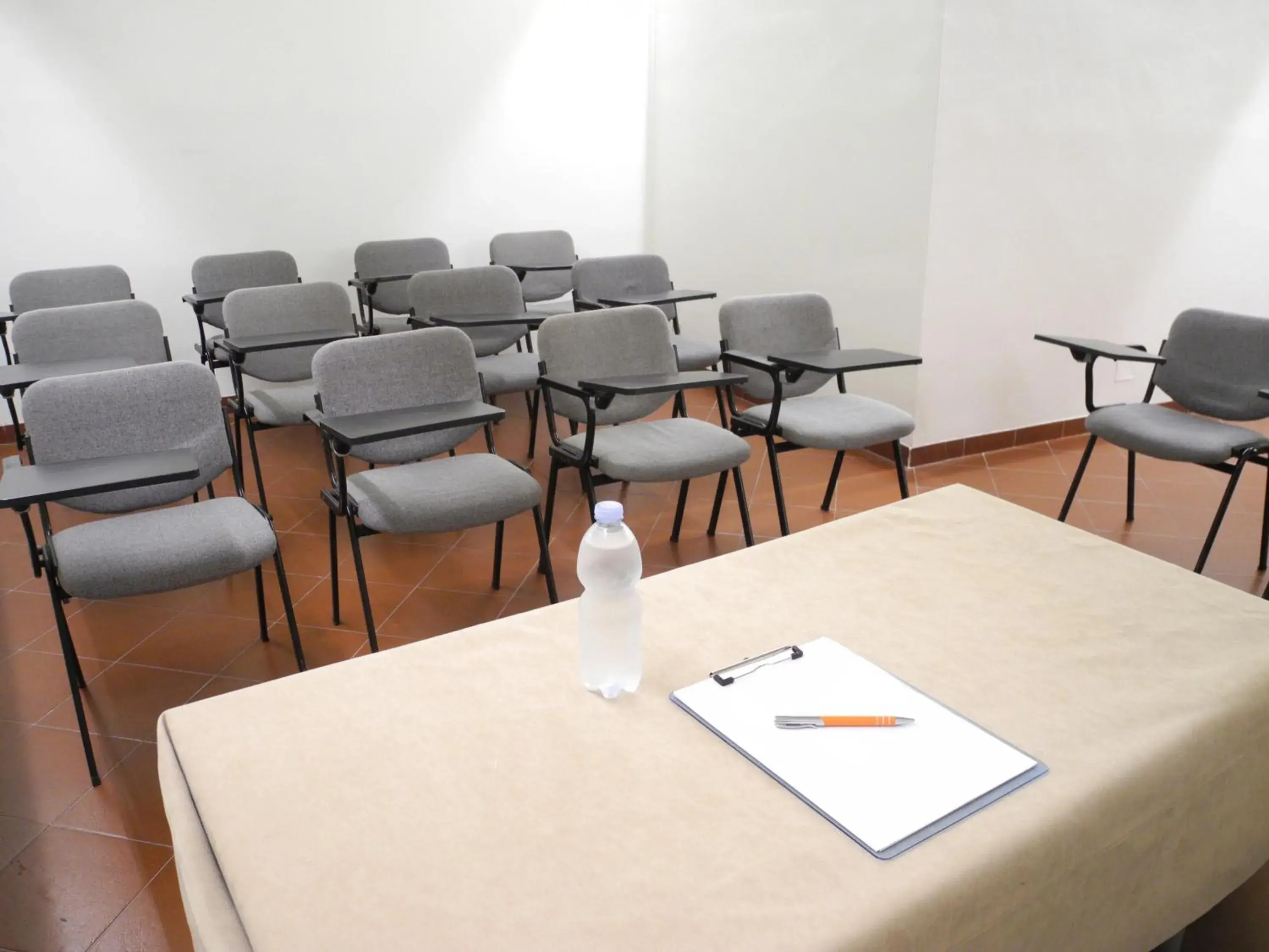 Business facilities, Business Area/Conference Room in Hotel Corona